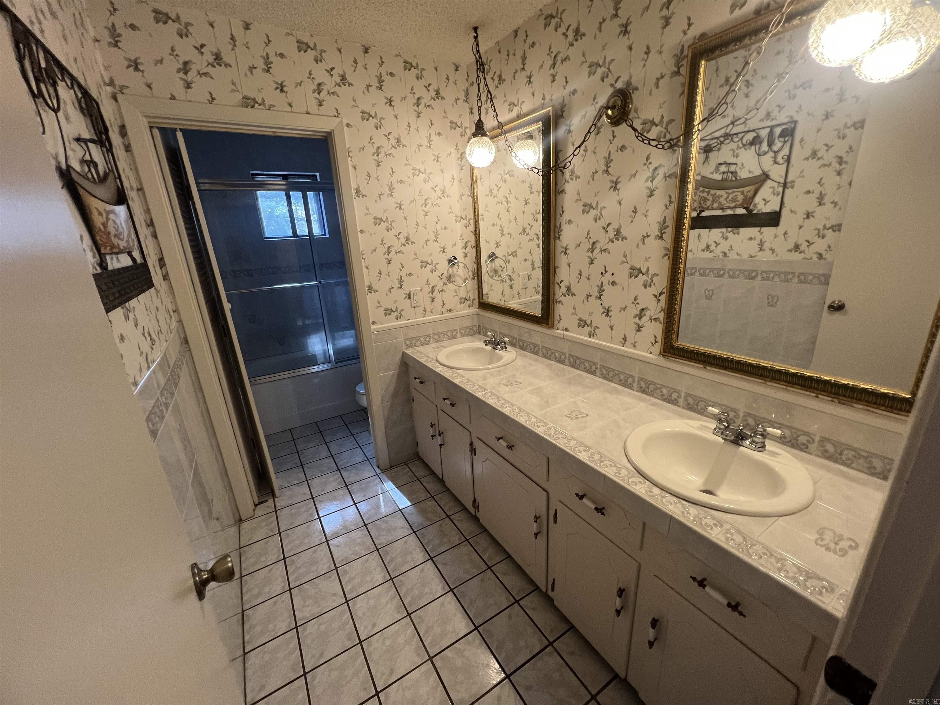 8096 Zuber Road Benton, AR 72019