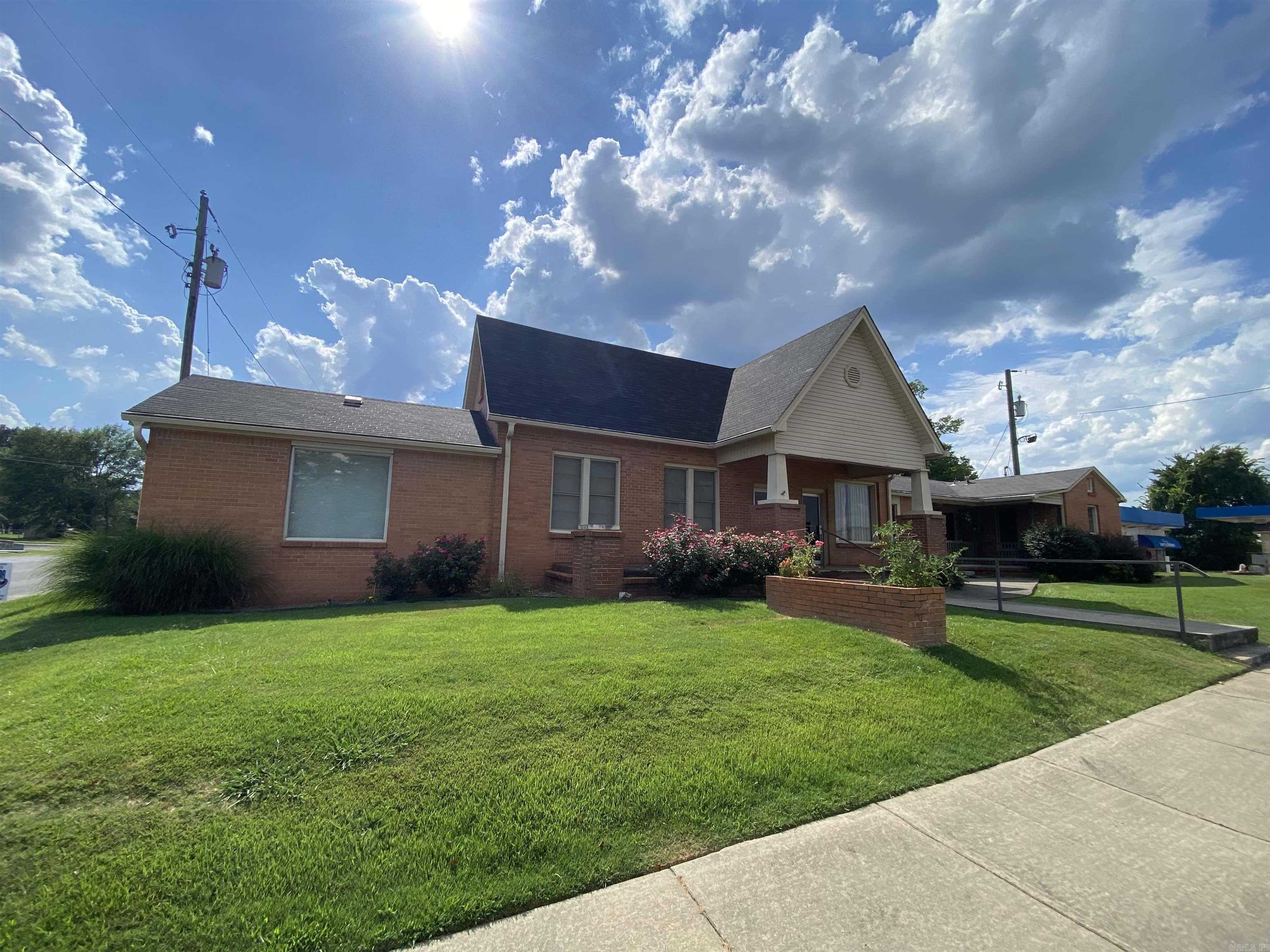 756  Main St  Danville, AR