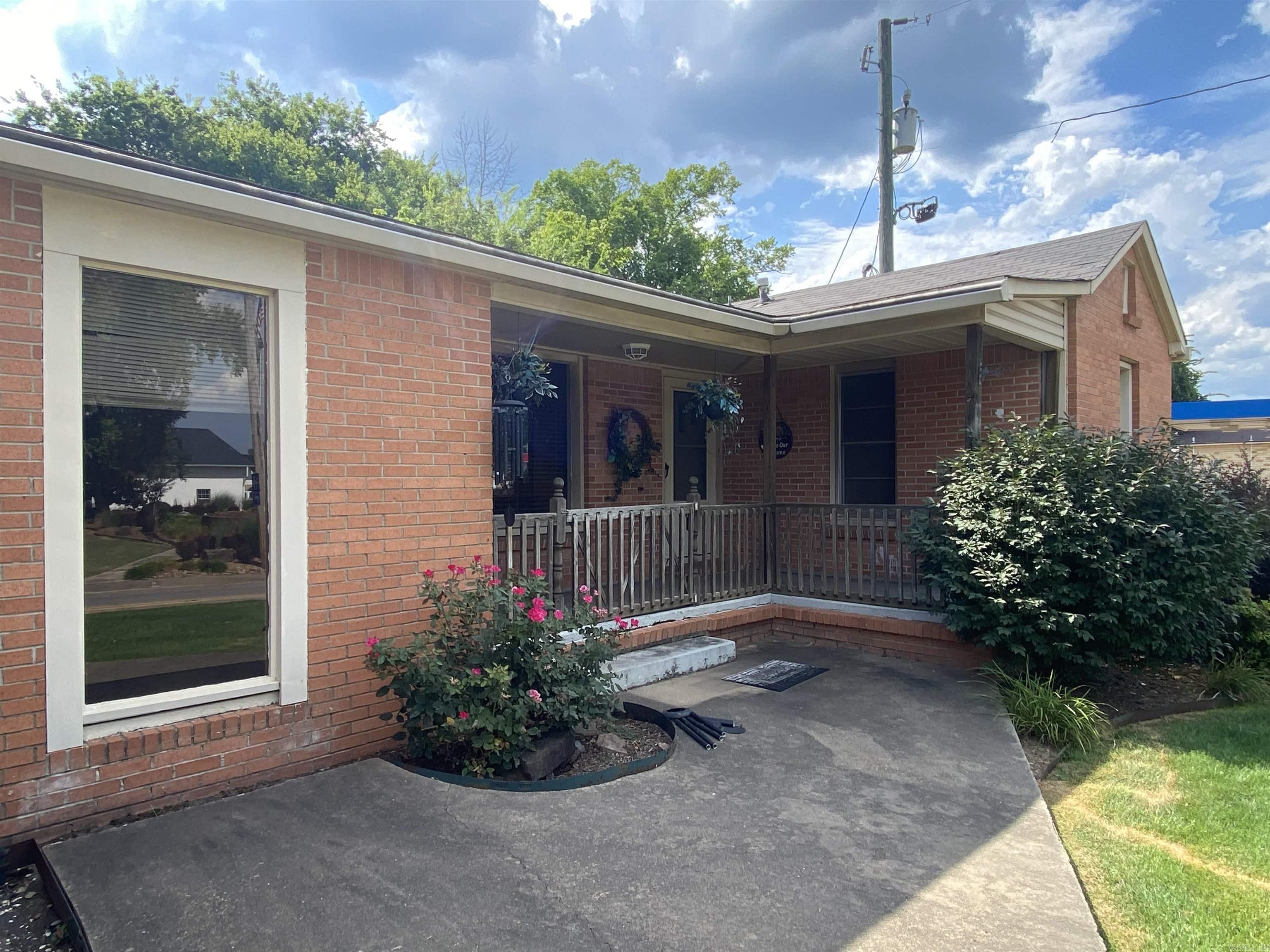 756  Main St  Danville, AR
