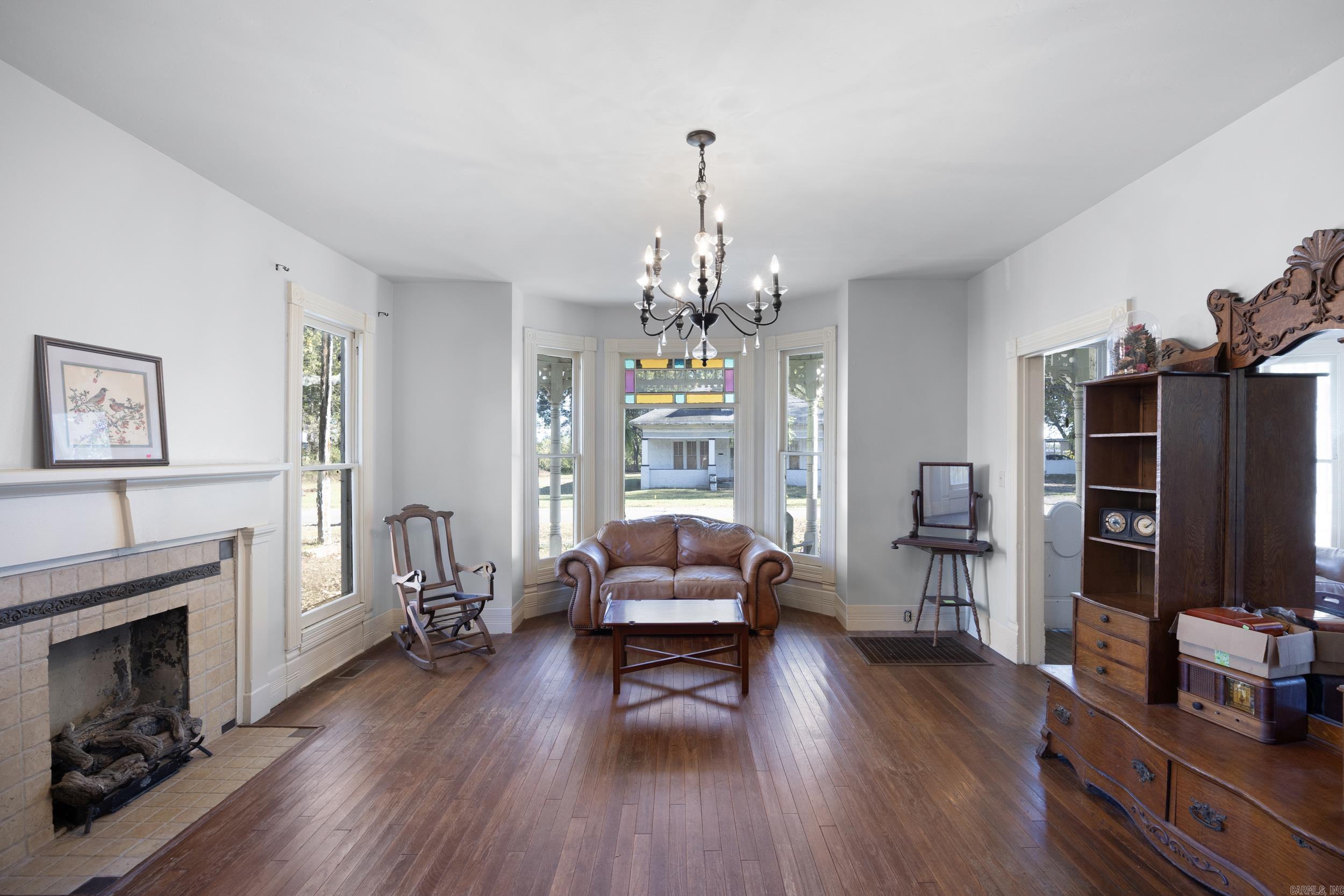 601 N Front  Dardanelle, AR