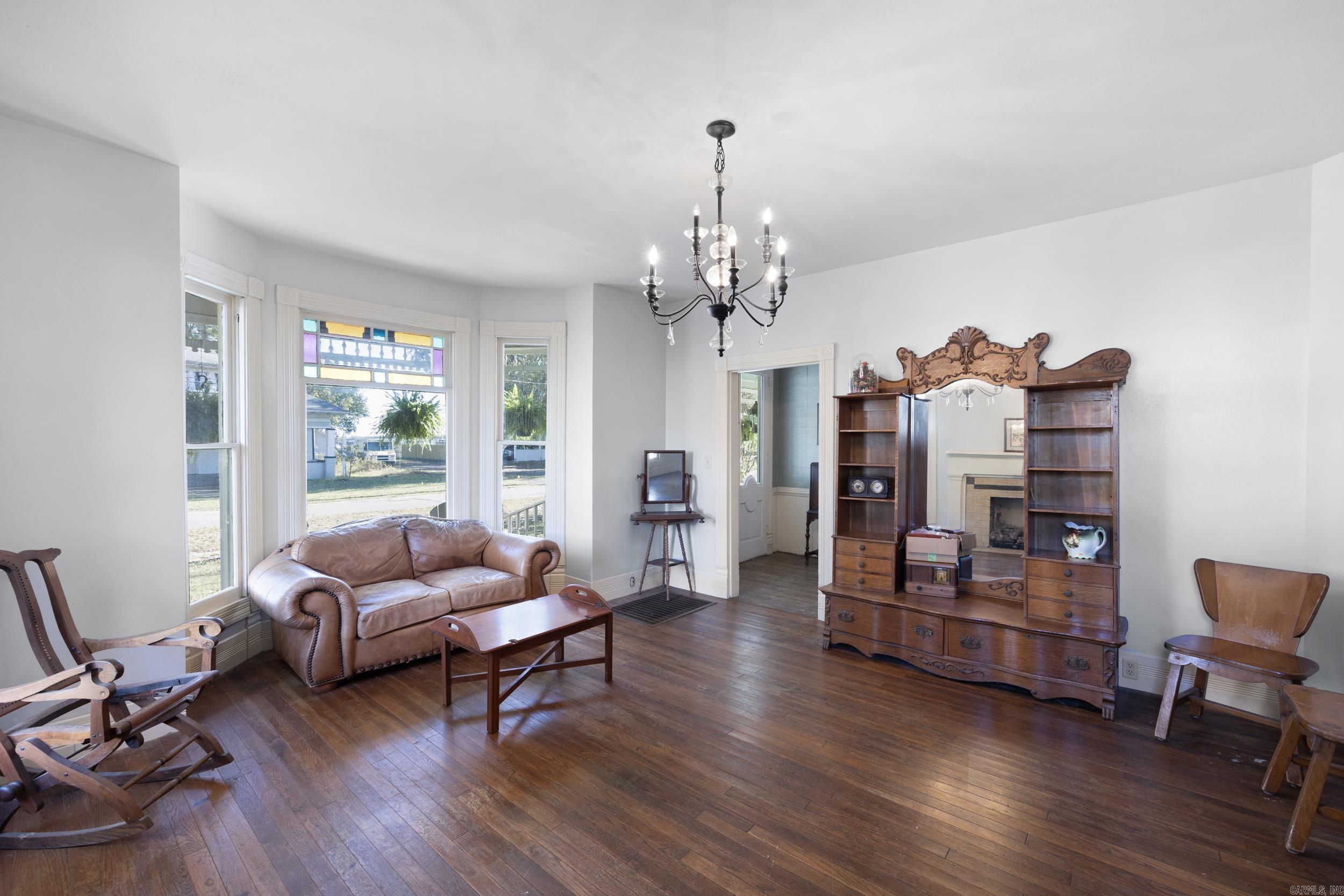 601 N Front  Dardanelle, AR