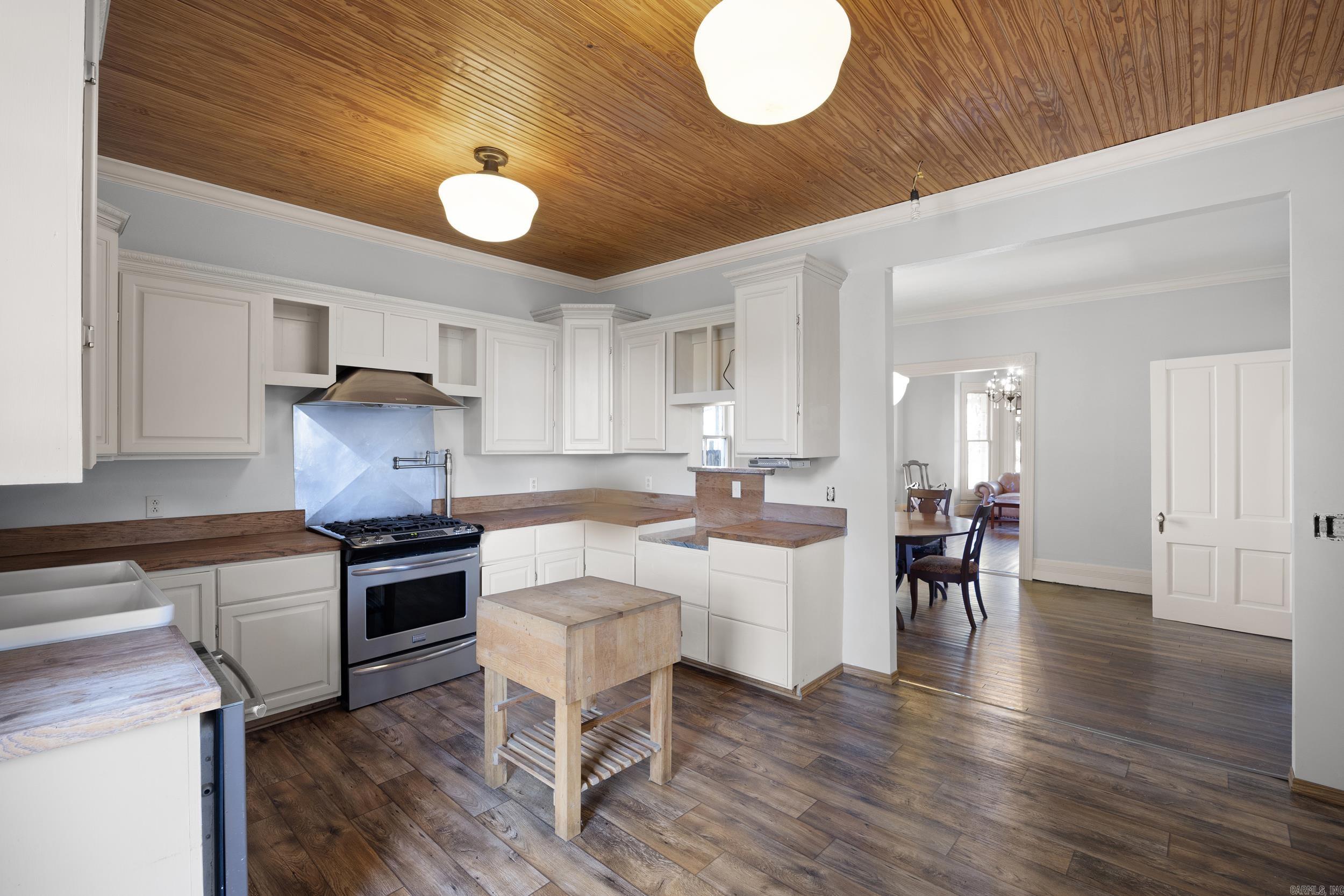 601 N Front  Dardanelle, AR