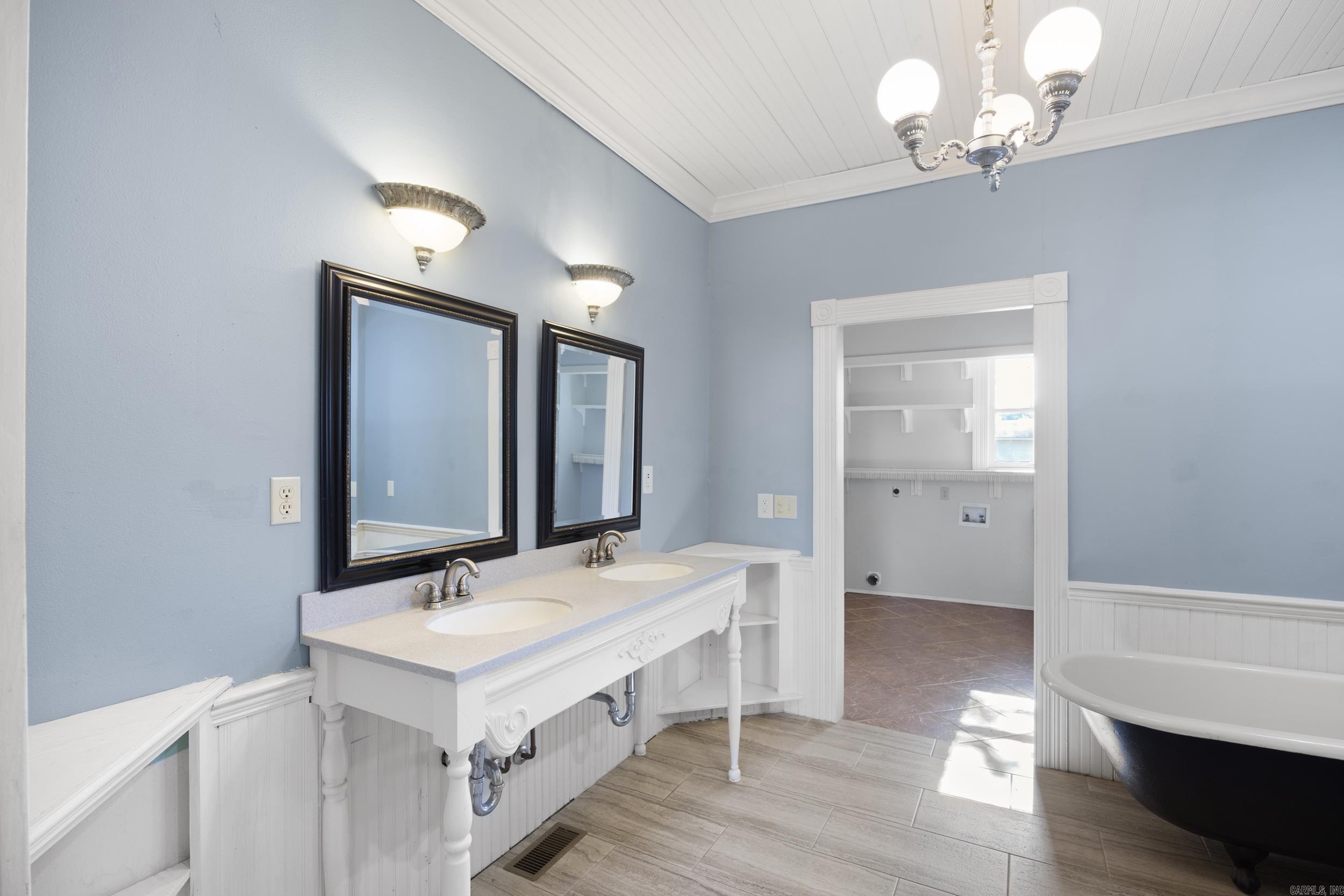 601 N Front  Dardanelle, AR