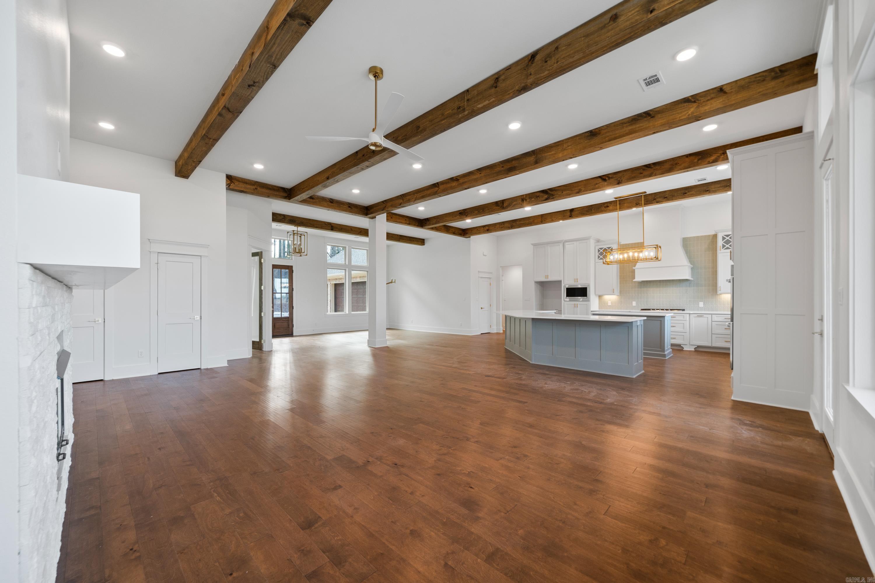 69 Manzanares Dr Drive Hot Springs Village, AR 71909