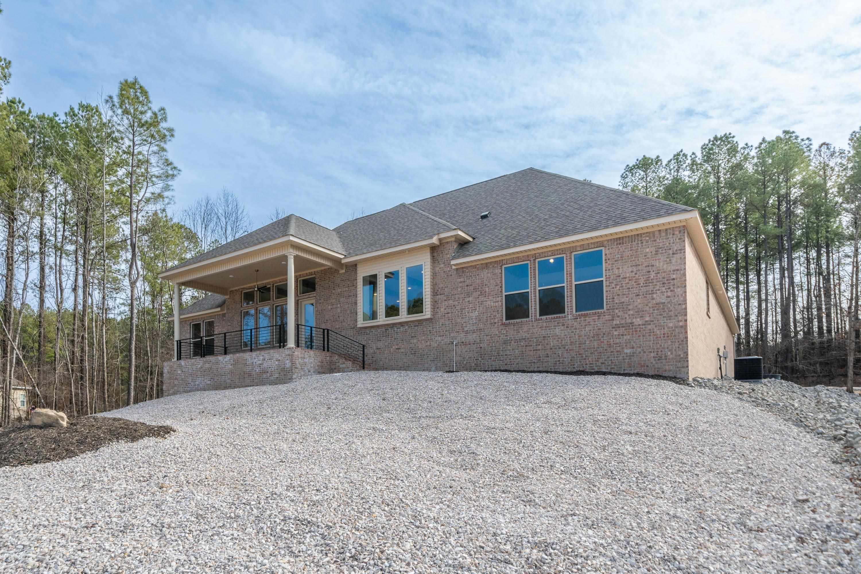 69 Manzanares Dr Drive Hot Springs Village, AR 71909