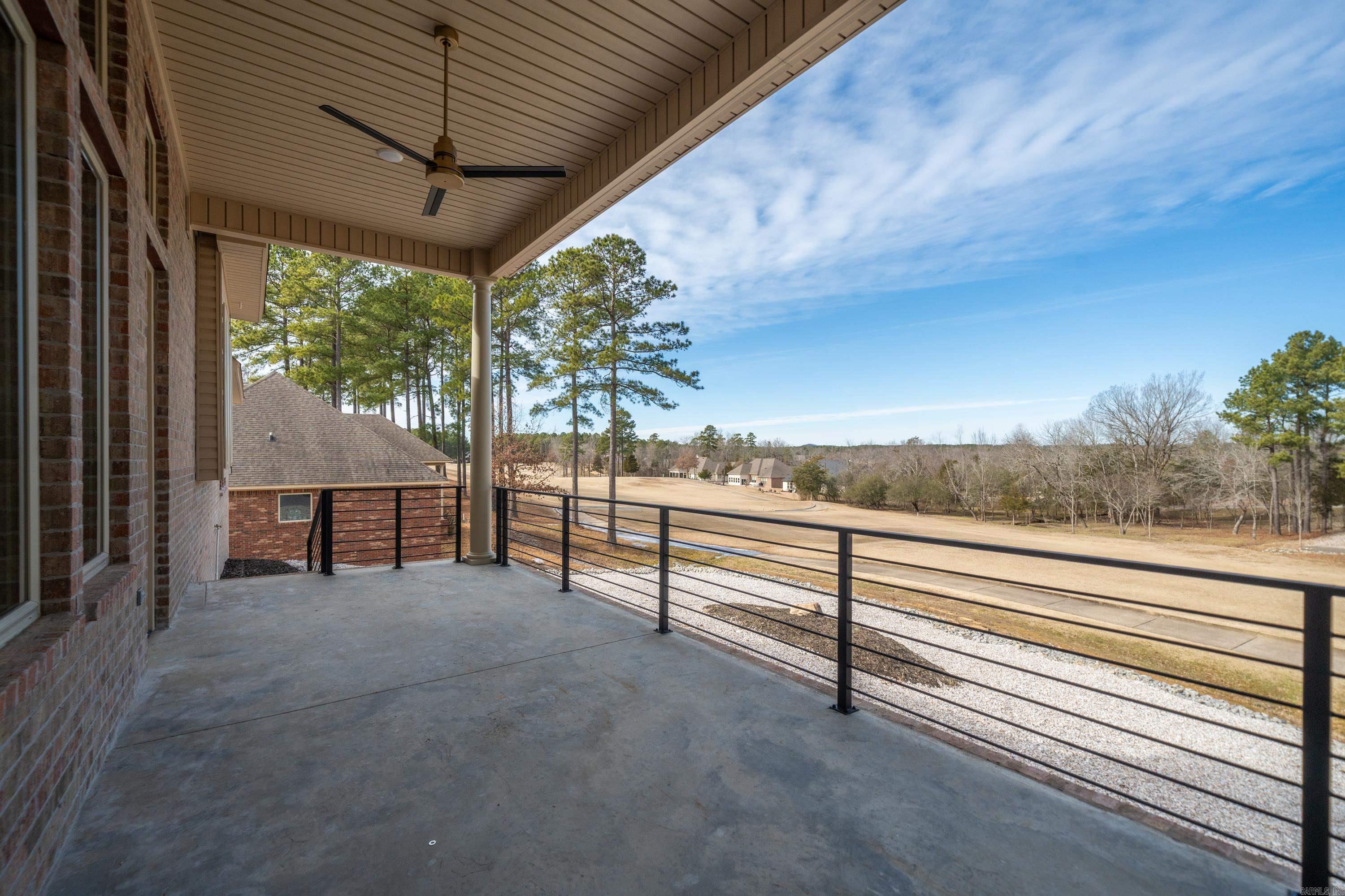 69 Manzanares Dr Drive Hot Springs Village, AR 71909