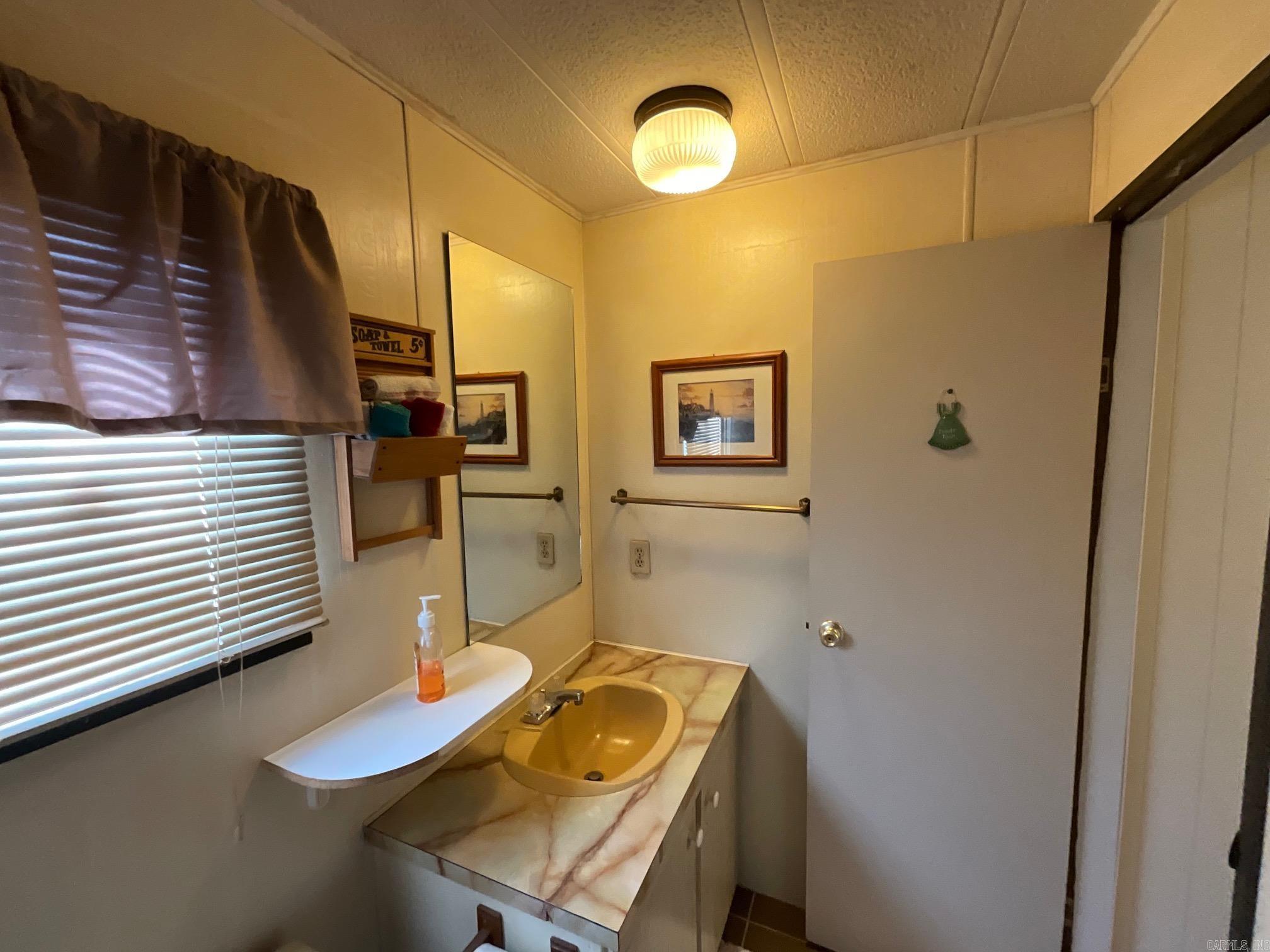 3910  Central  Hot Springs, AR