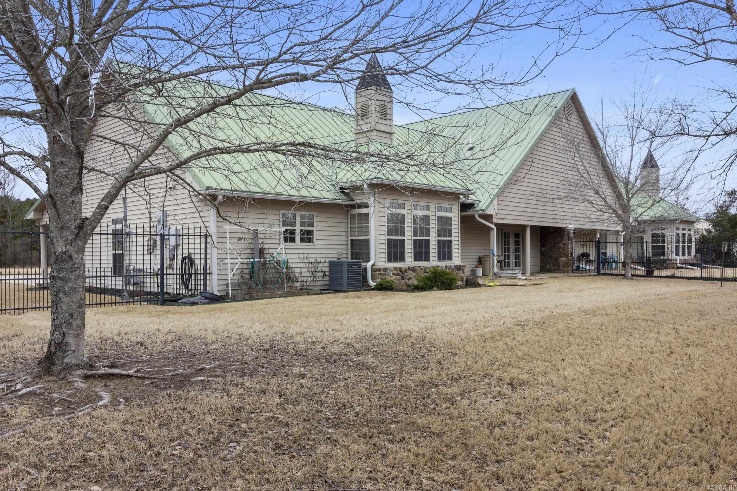 1537 Santa Fe Trail Heber Springs, AR 72543