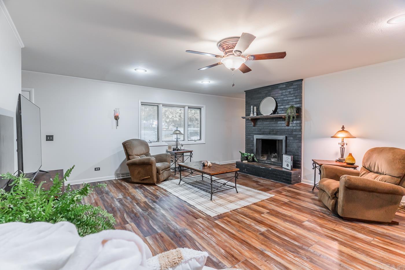 1706  Hillcrest  Paragould, AR