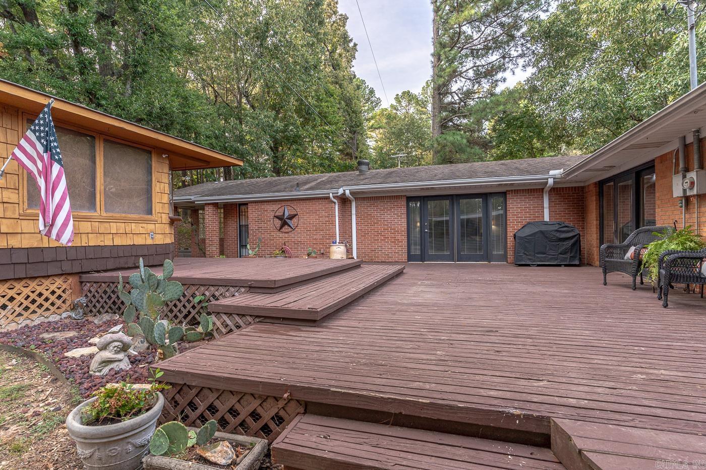 1706  Hillcrest  Paragould, AR