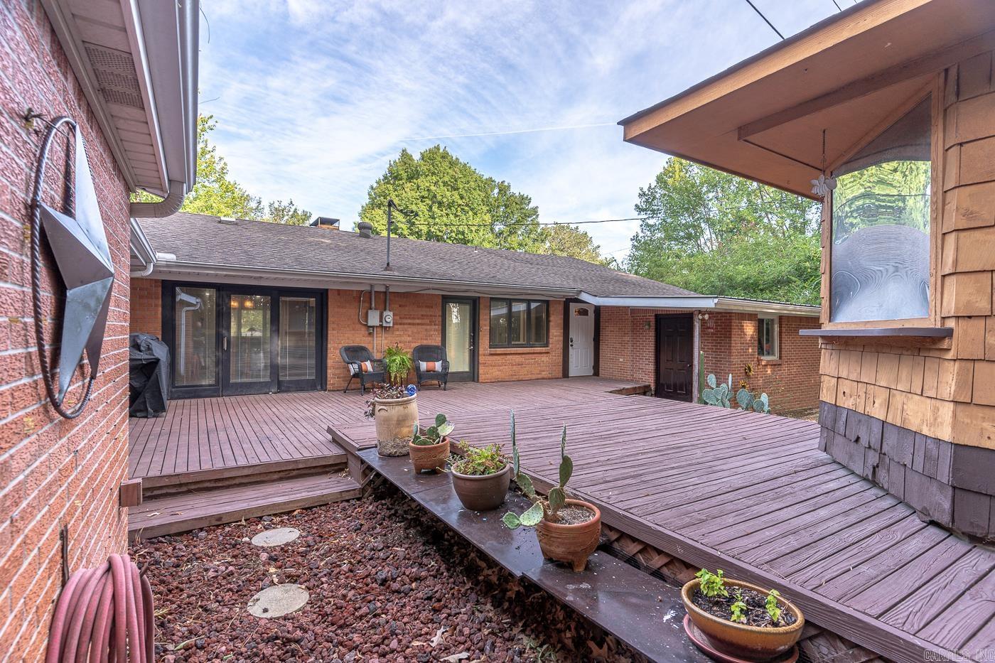 1706  Hillcrest  Paragould, AR