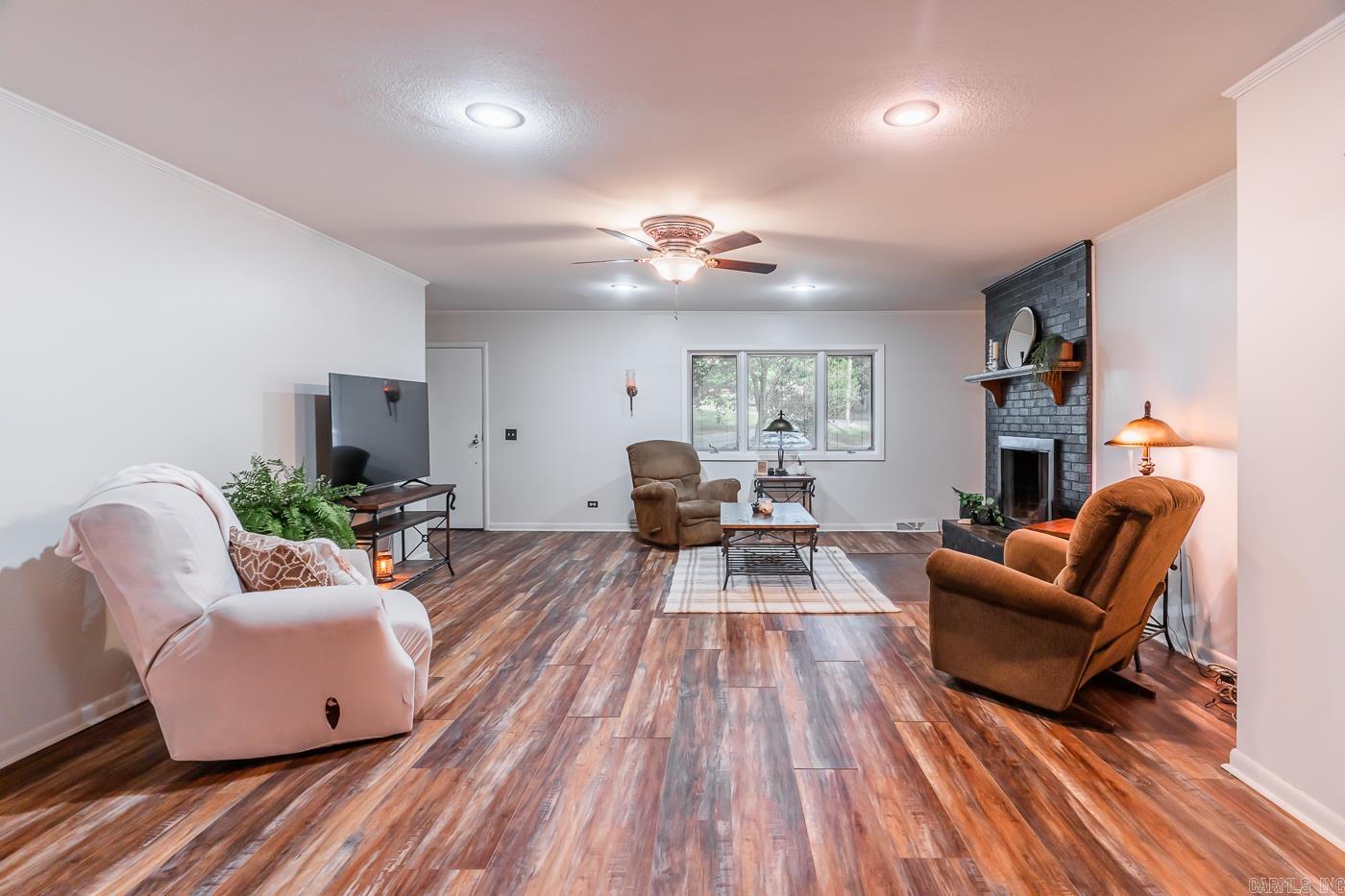 1706  Hillcrest  Paragould, AR