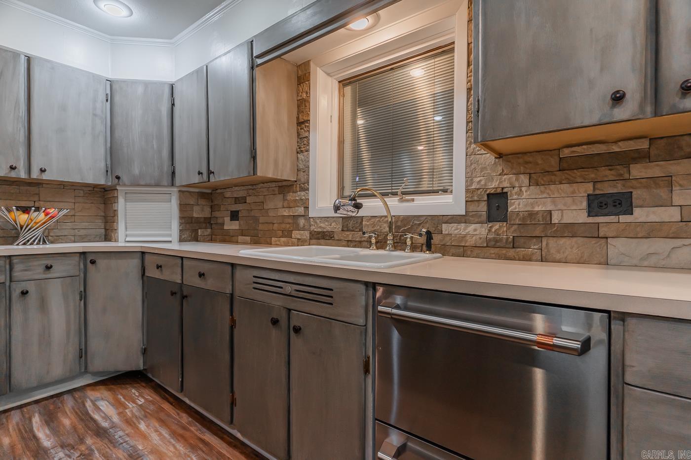 1706  Hillcrest  Paragould, AR