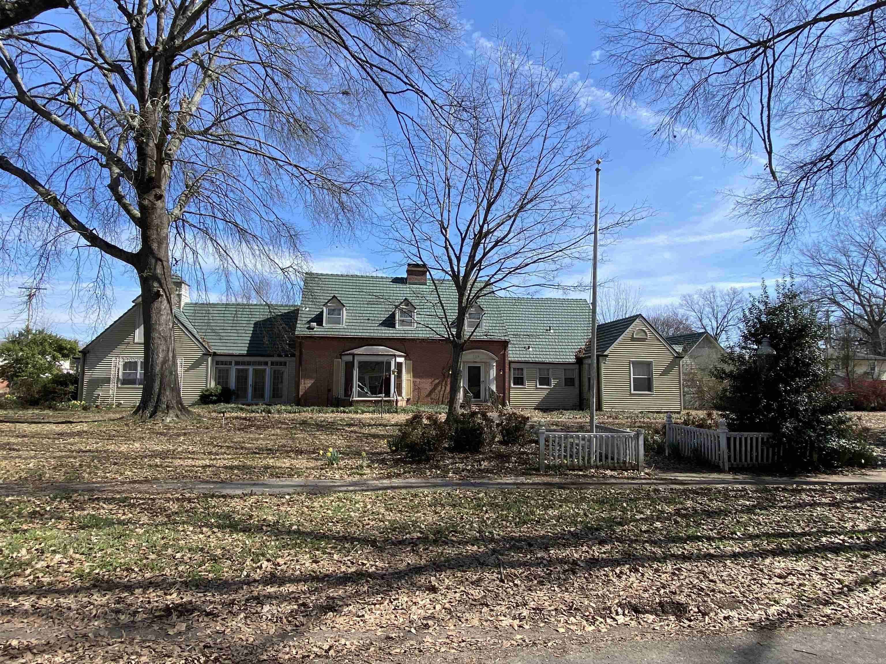 709 S 2nd Avenue Murfreesboro, AR 71958