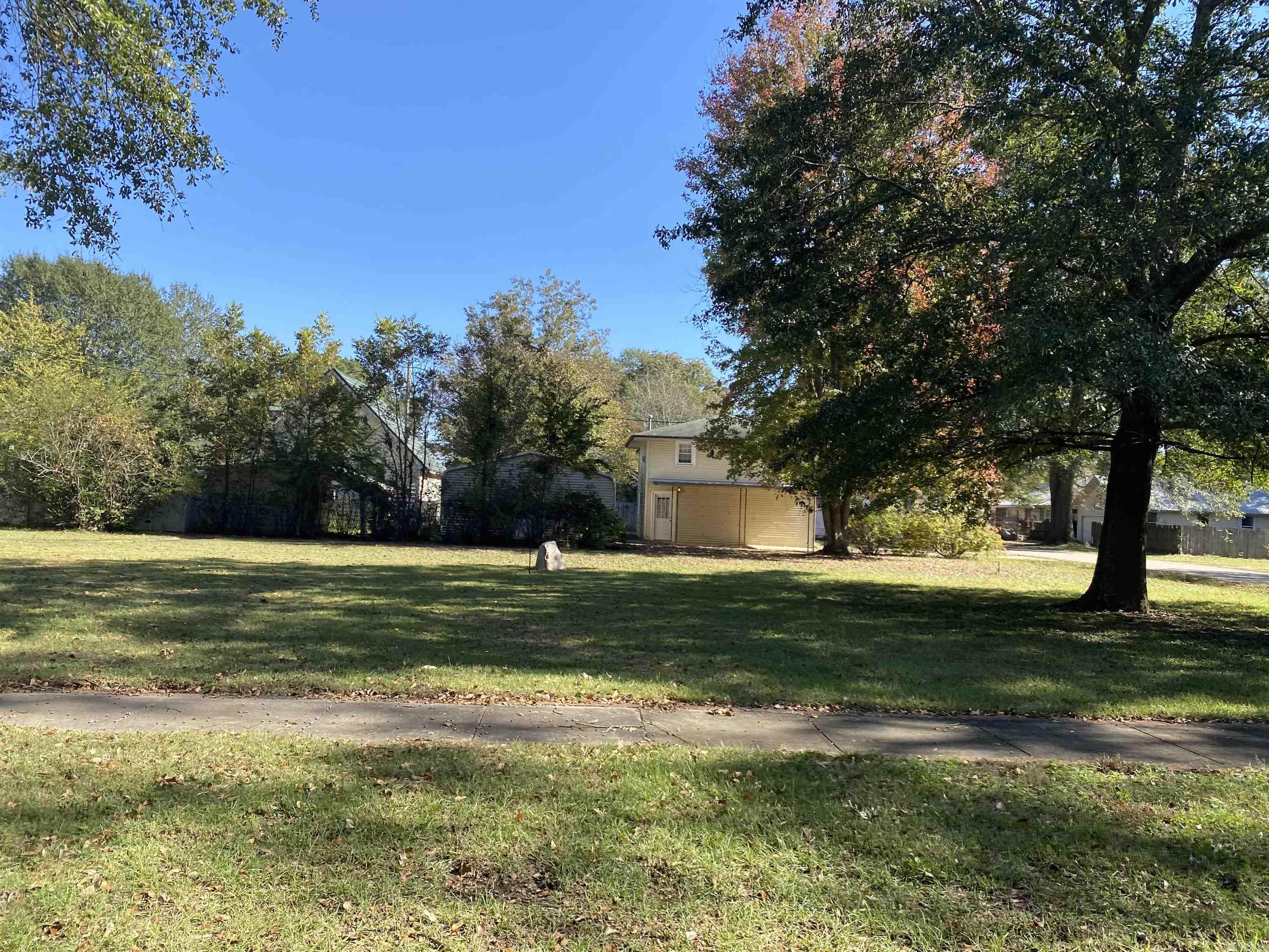 709 S 2nd Avenue Murfreesboro, AR 71958