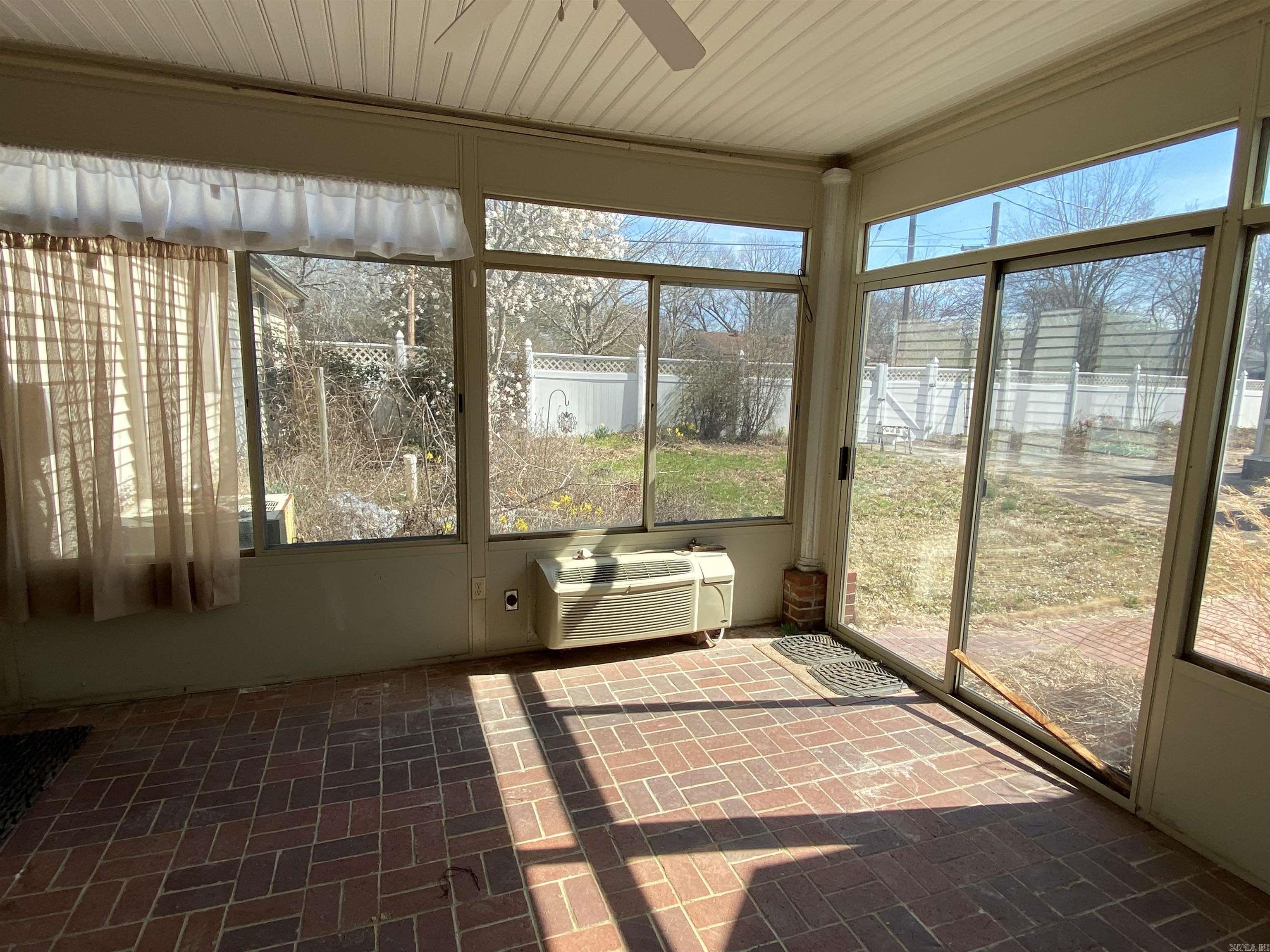 709 S 2nd Avenue Murfreesboro, AR 71958