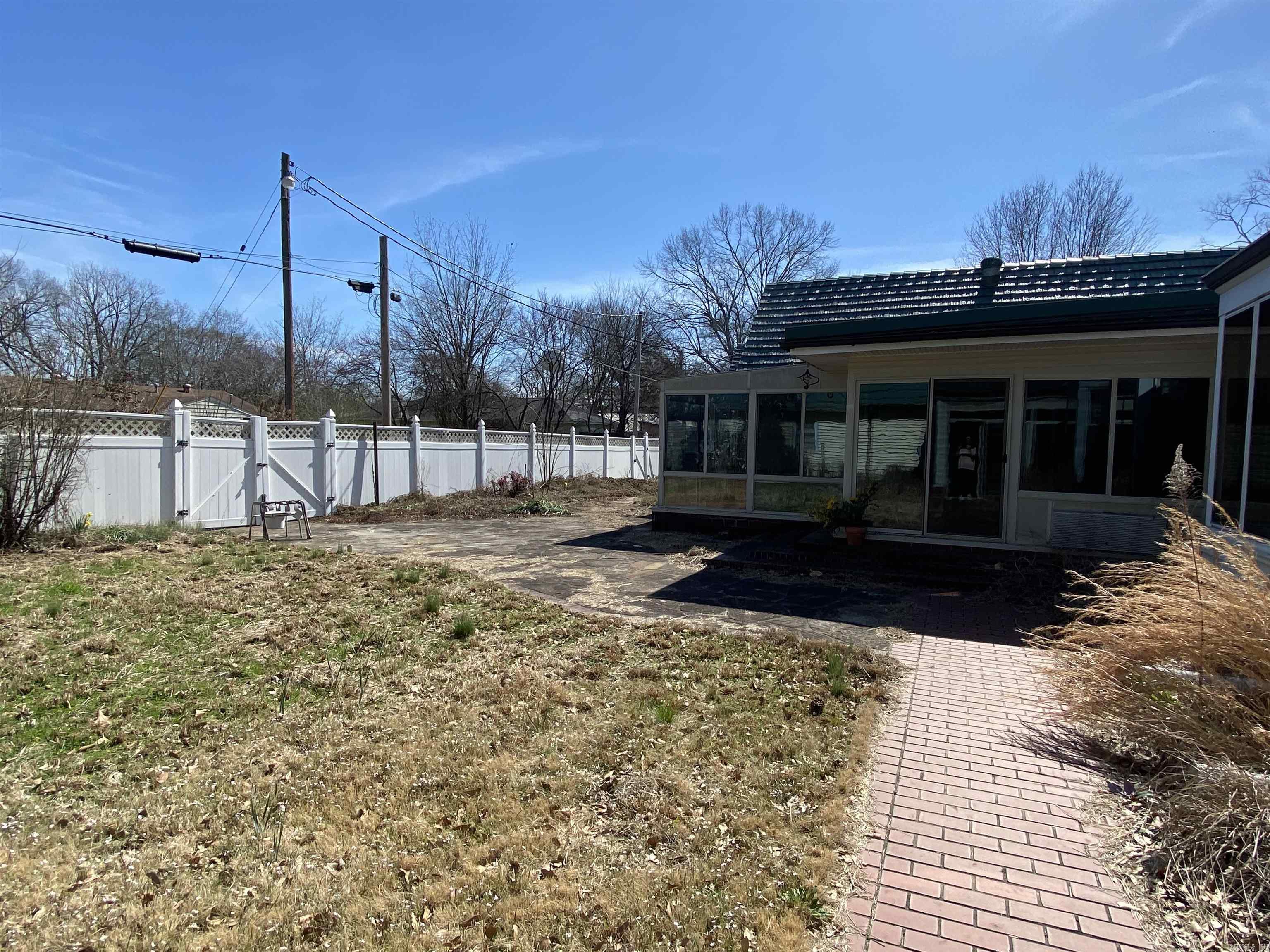 709 S 2nd Avenue Murfreesboro, AR 71958