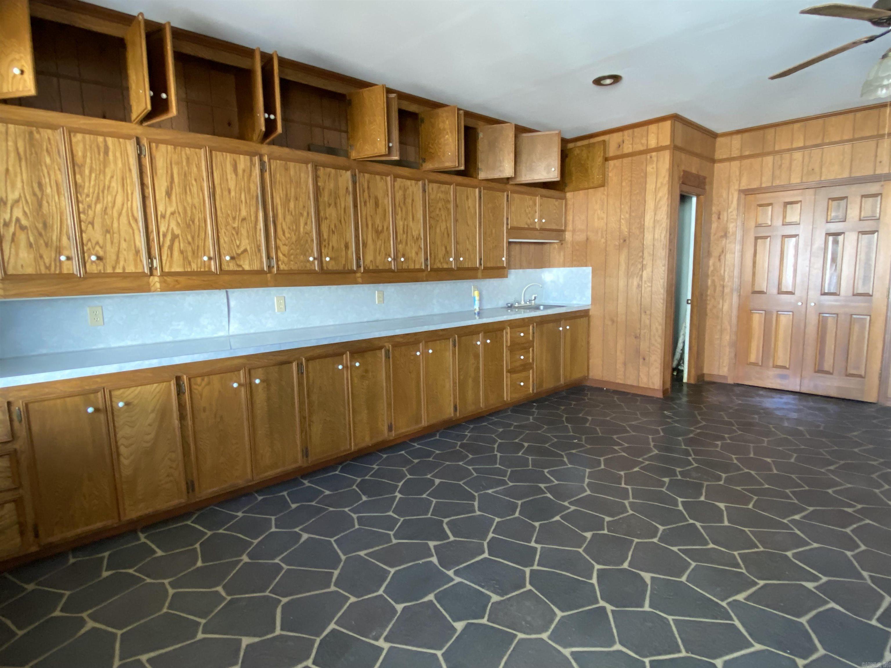 709 S 2nd Avenue Murfreesboro, AR 71958
