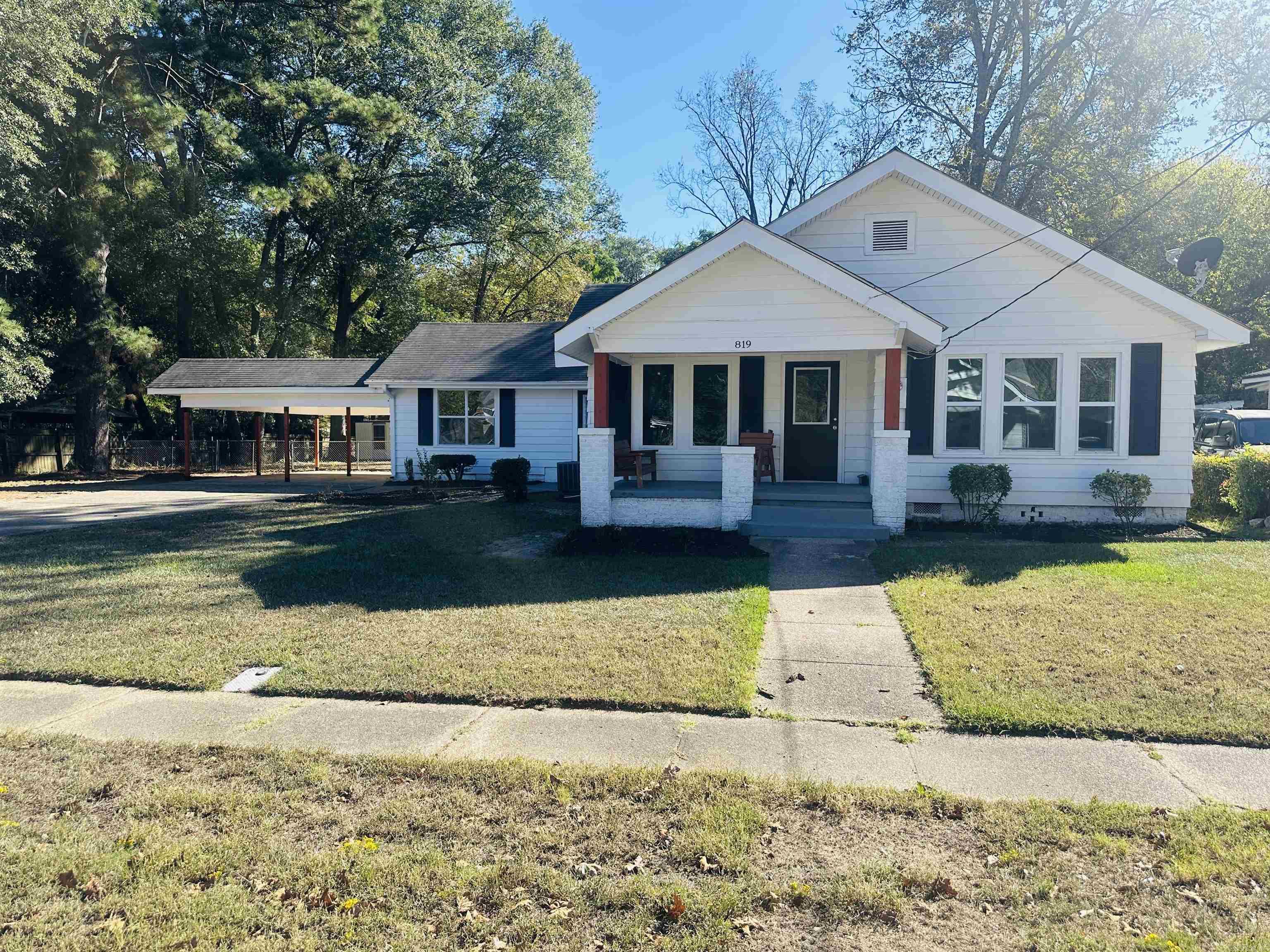 819  Hall  Malvern, AR