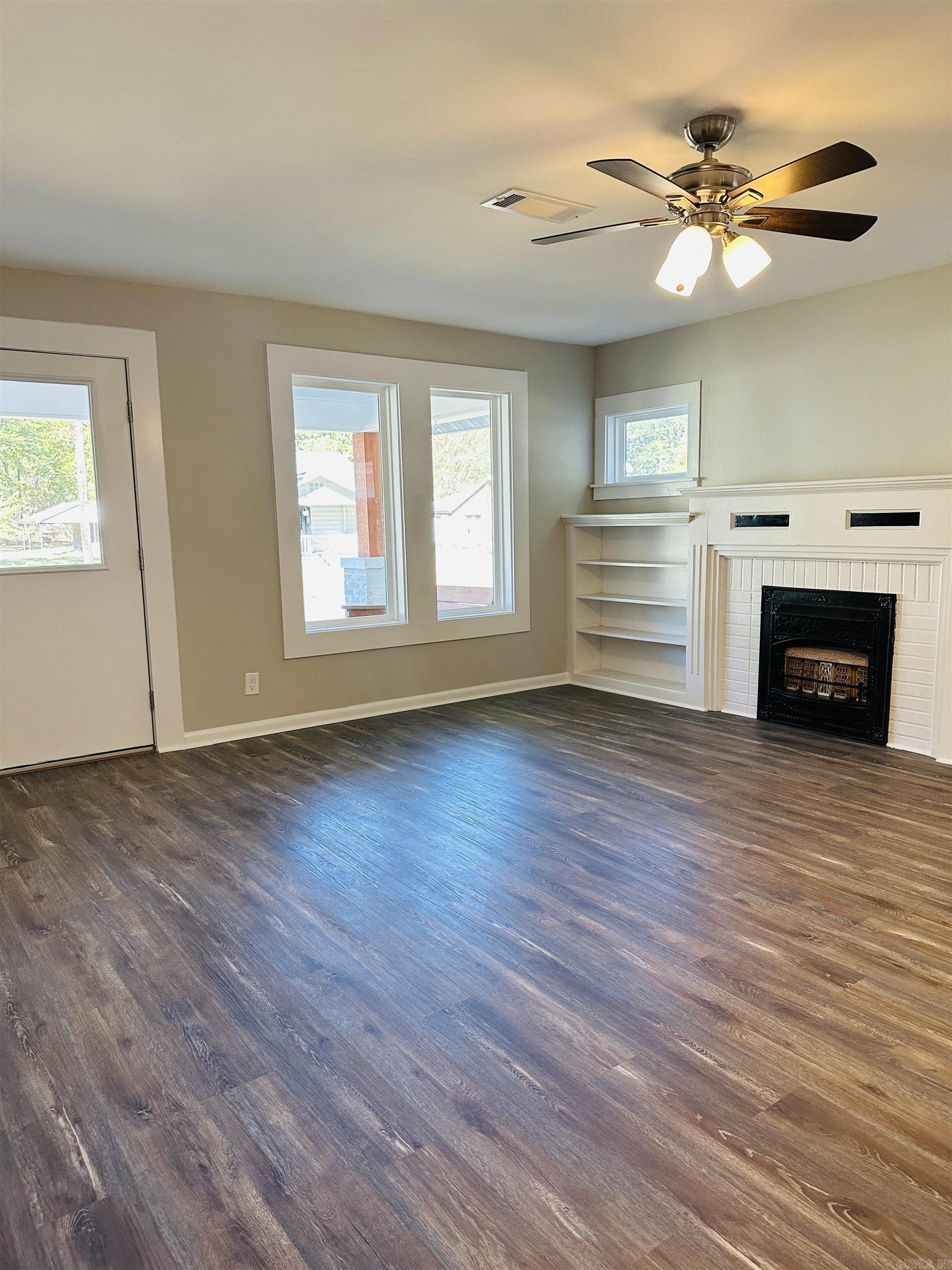 819  Hall  Malvern, AR