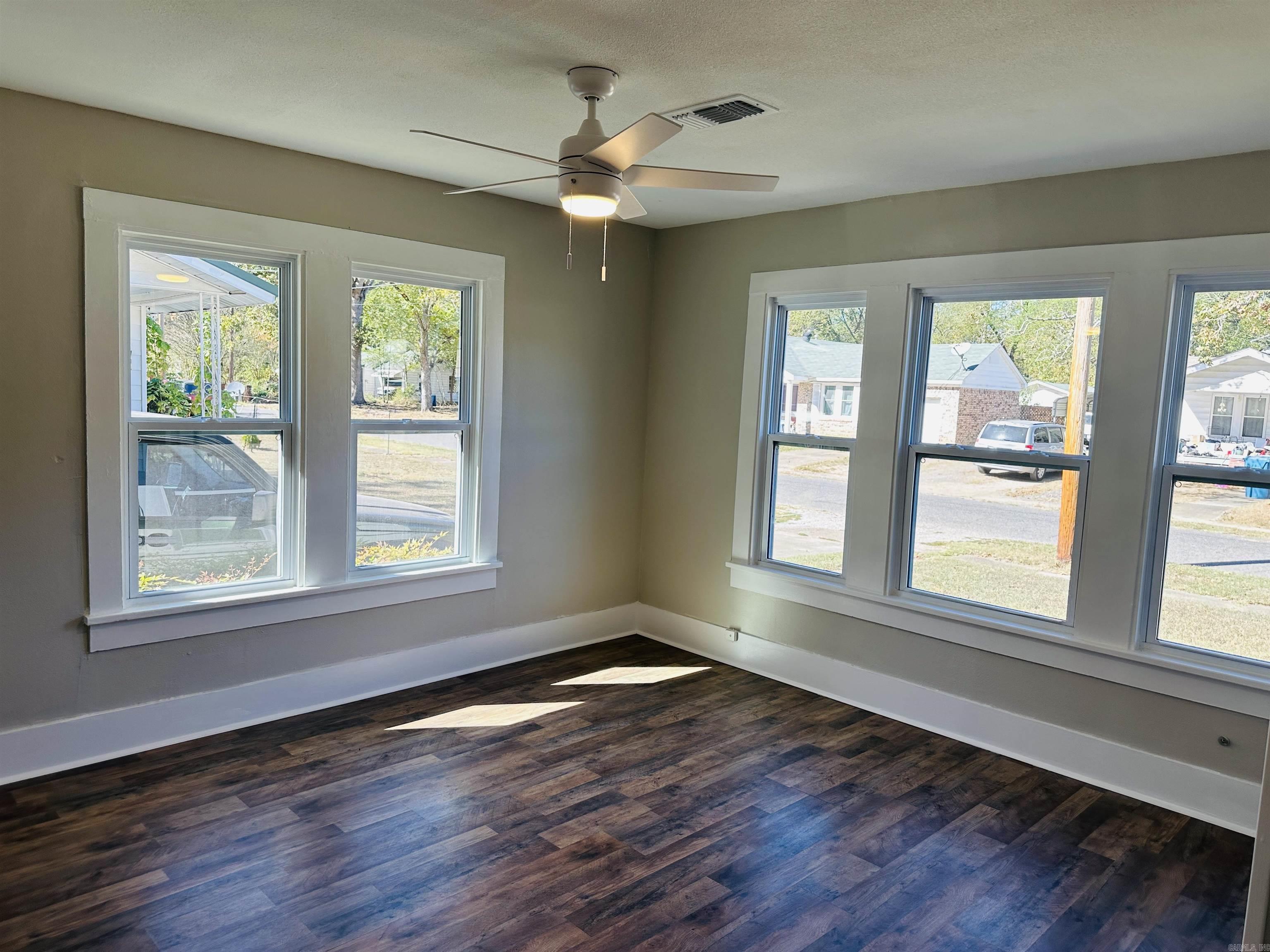 819  Hall  Malvern, AR