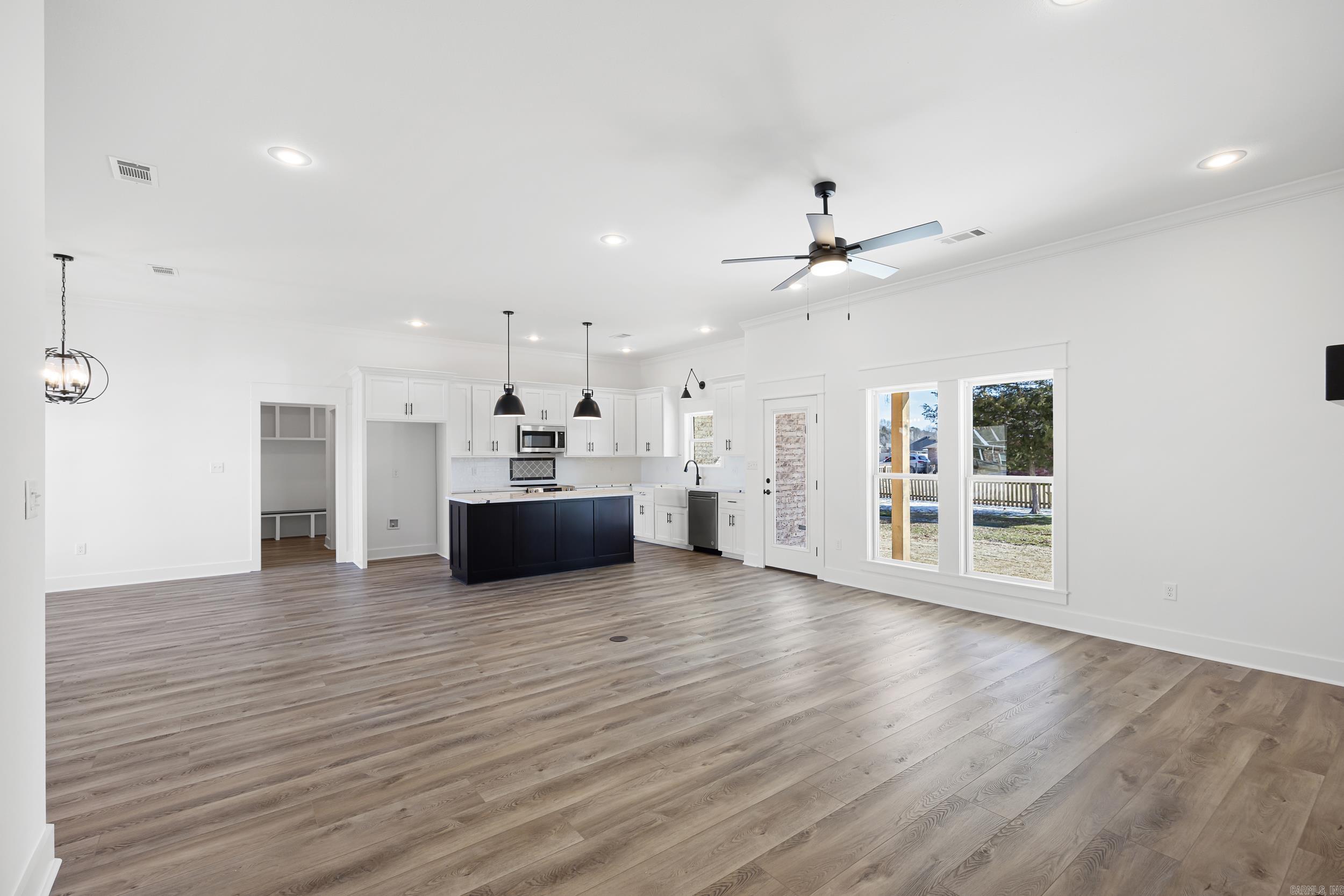 23  SUNSET  Morrilton, AR
