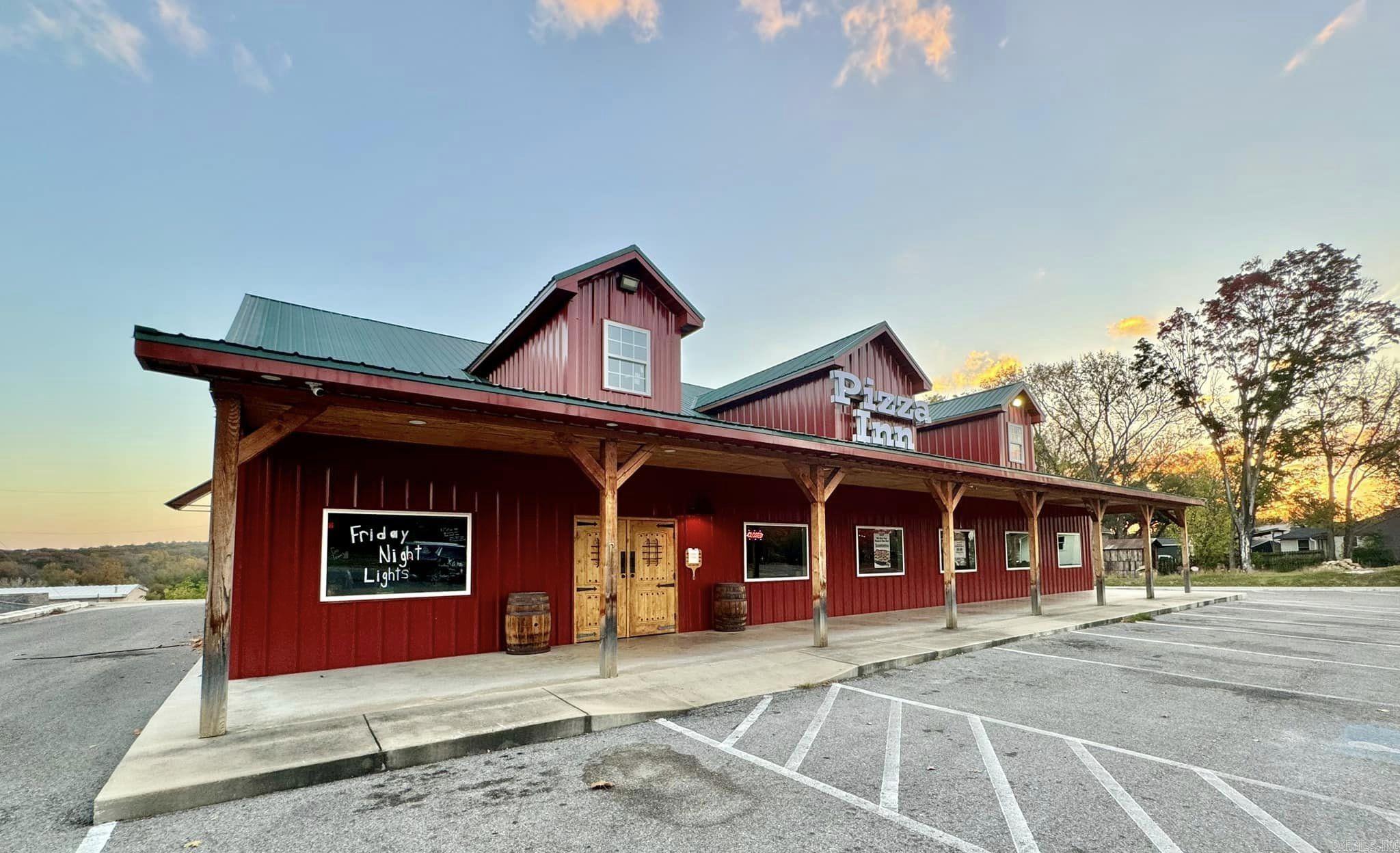 220 E Main Street  Mountain View, AR