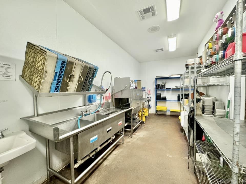 220 E Main Street  Mountain View, AR