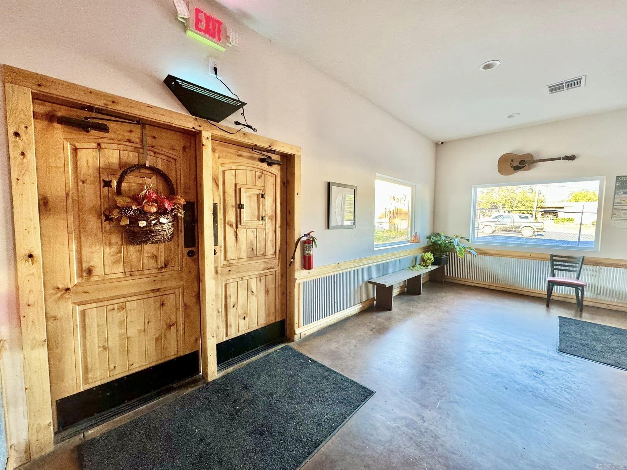 220 E Main Street  Mountain View, AR
