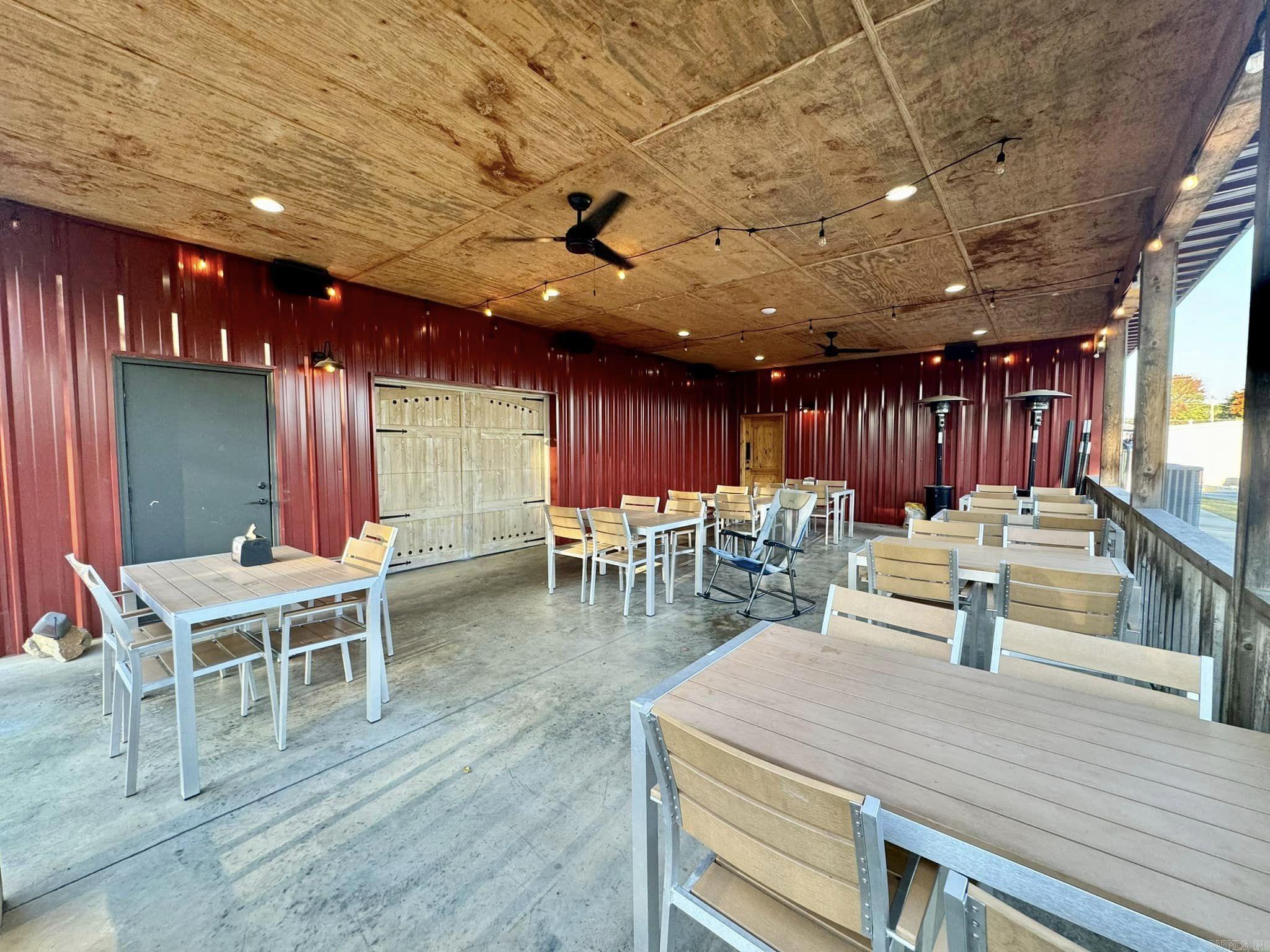 220 E Main Street  Mountain View, AR