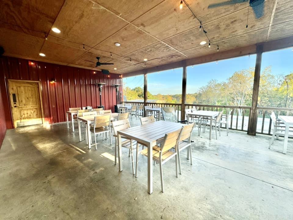 220 E Main Street  Mountain View, AR