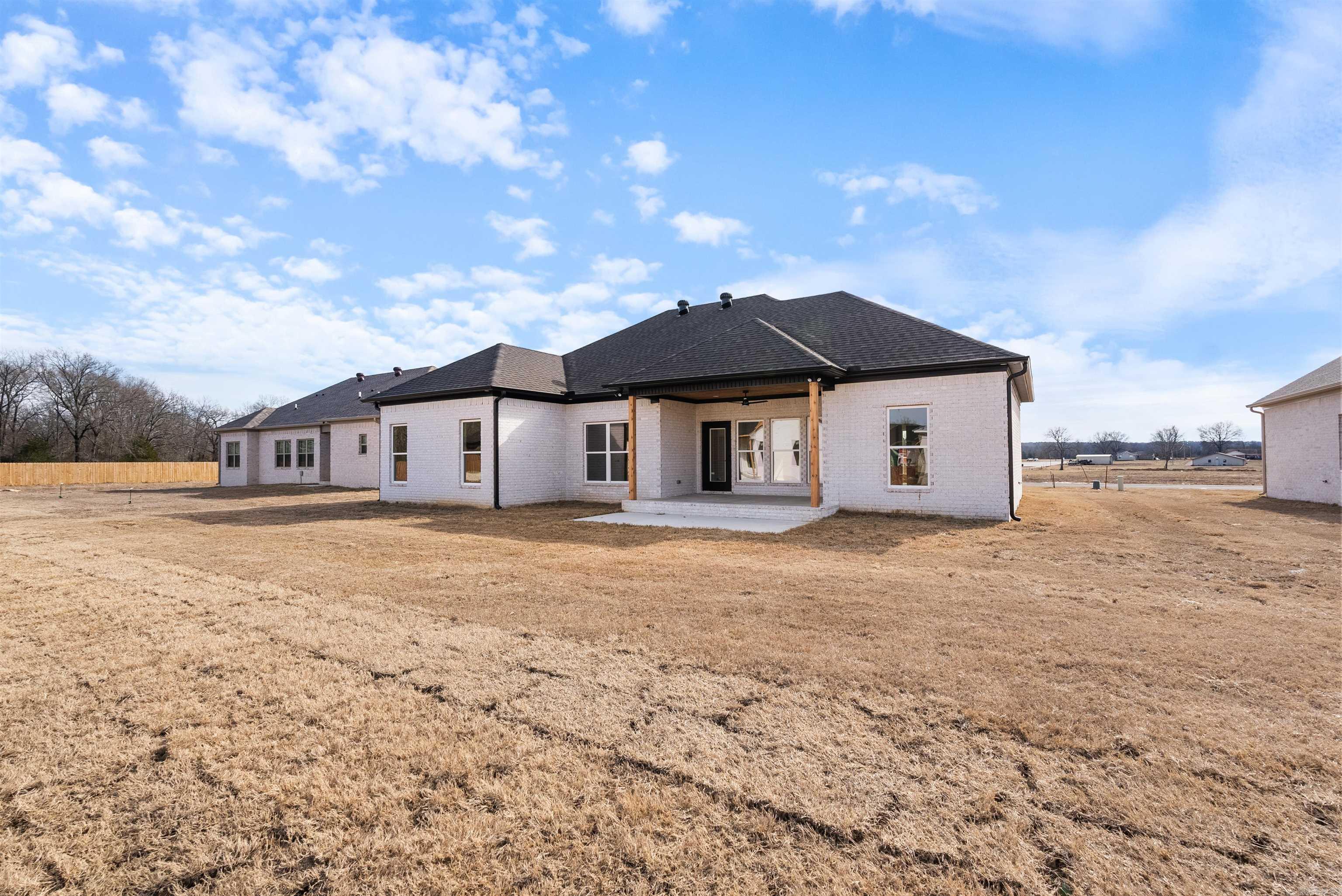 27 Dandelion Drive Greenbrier, AR 72058