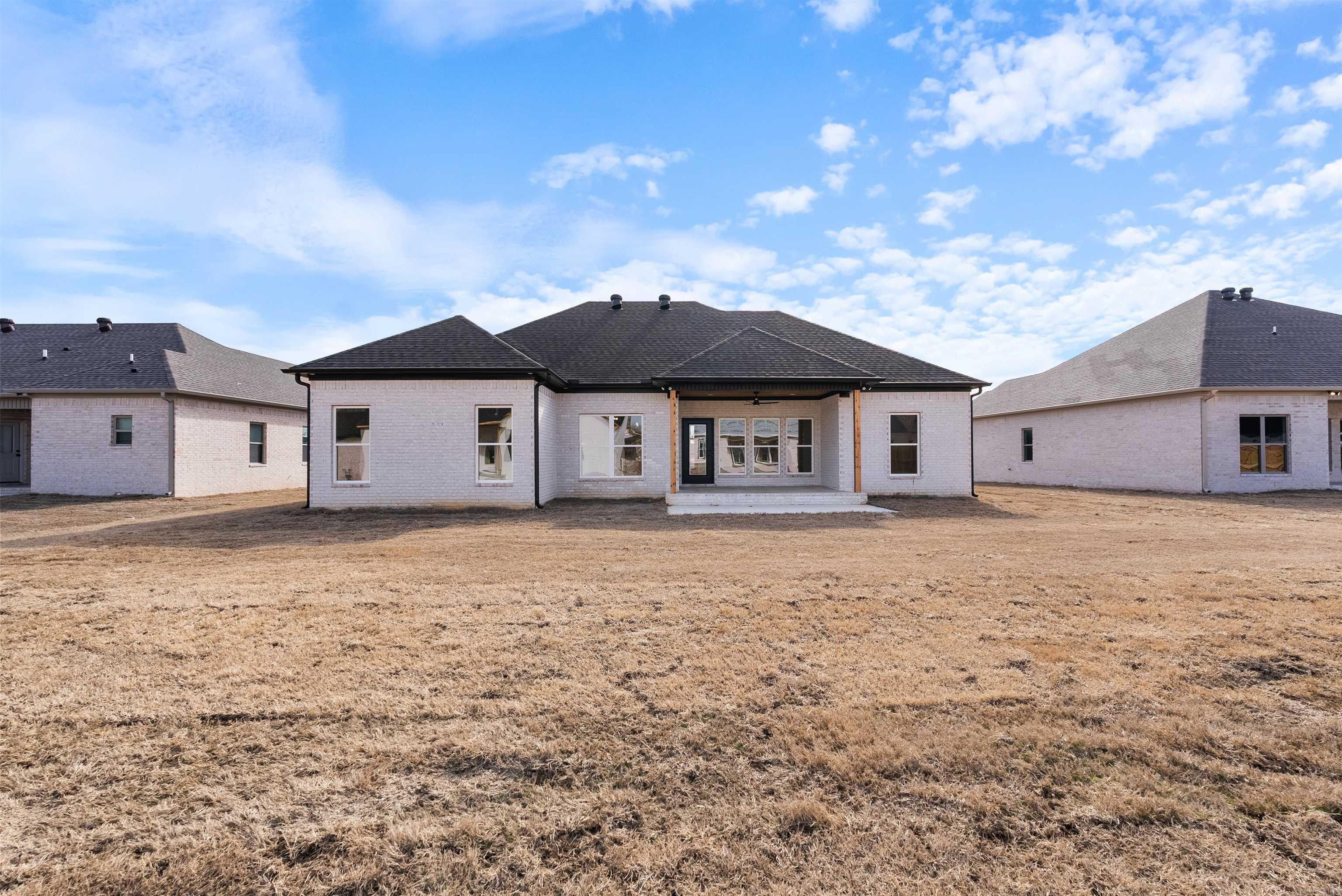 27 Dandelion Drive Greenbrier, AR 72058