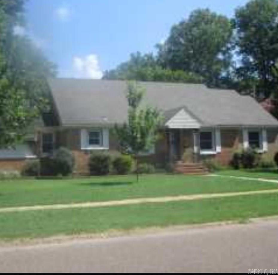 112 W Main  Marianna, AR