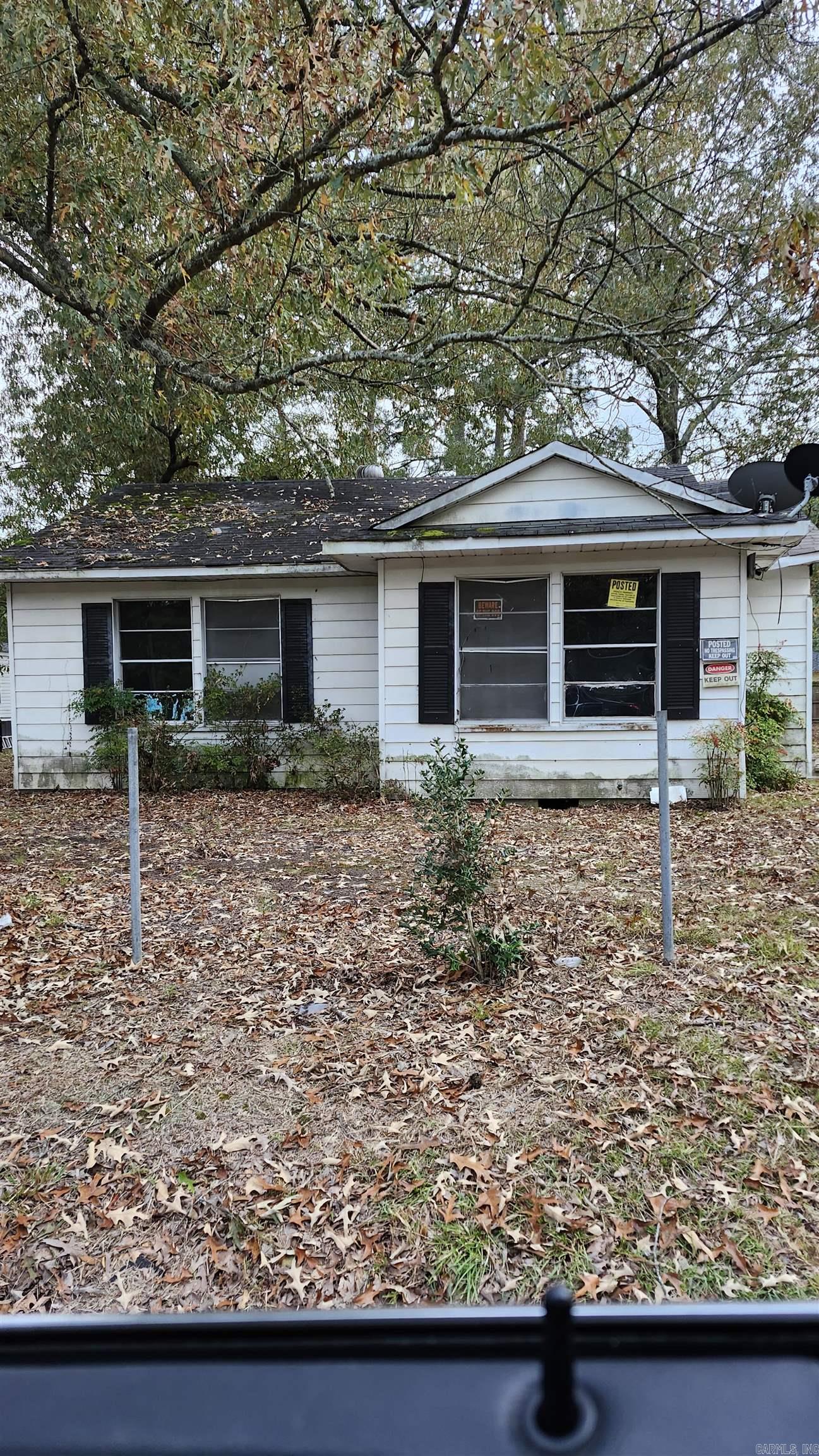 6102  Bullock  Pine Bluff, AR