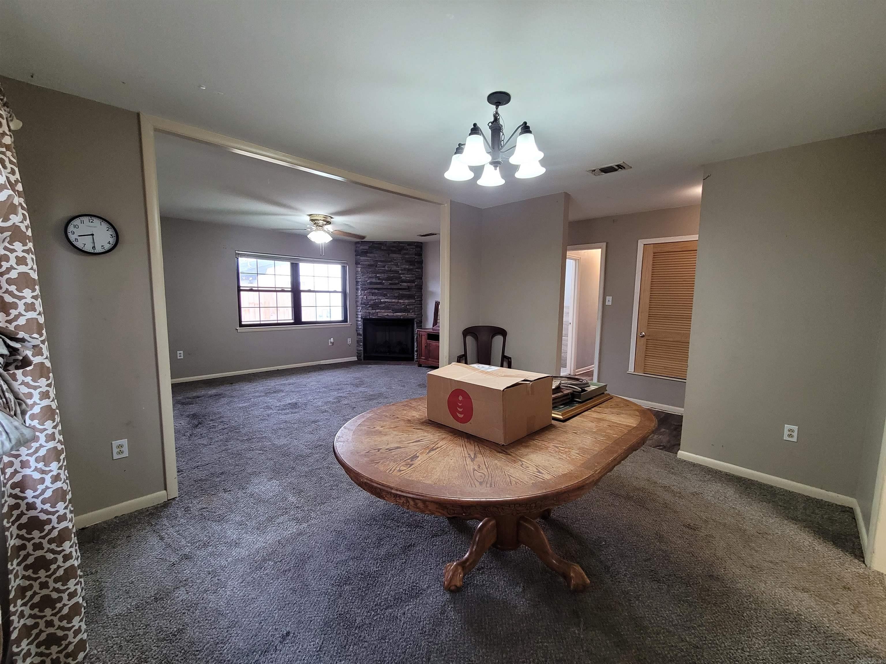 2118  Fairway St  Stuttgart, AR