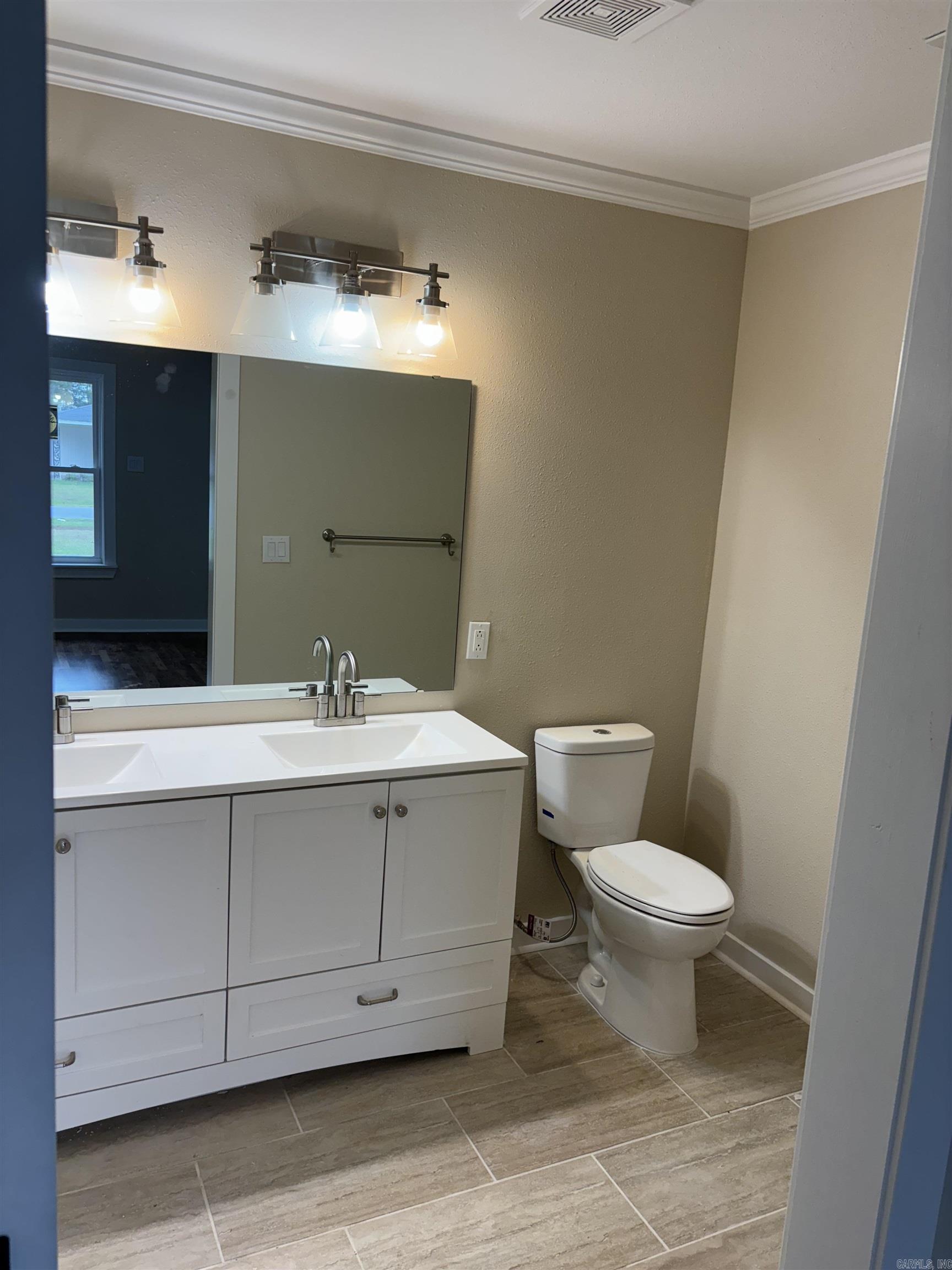 2205 W 34th Avenue  Pine Bluff, AR