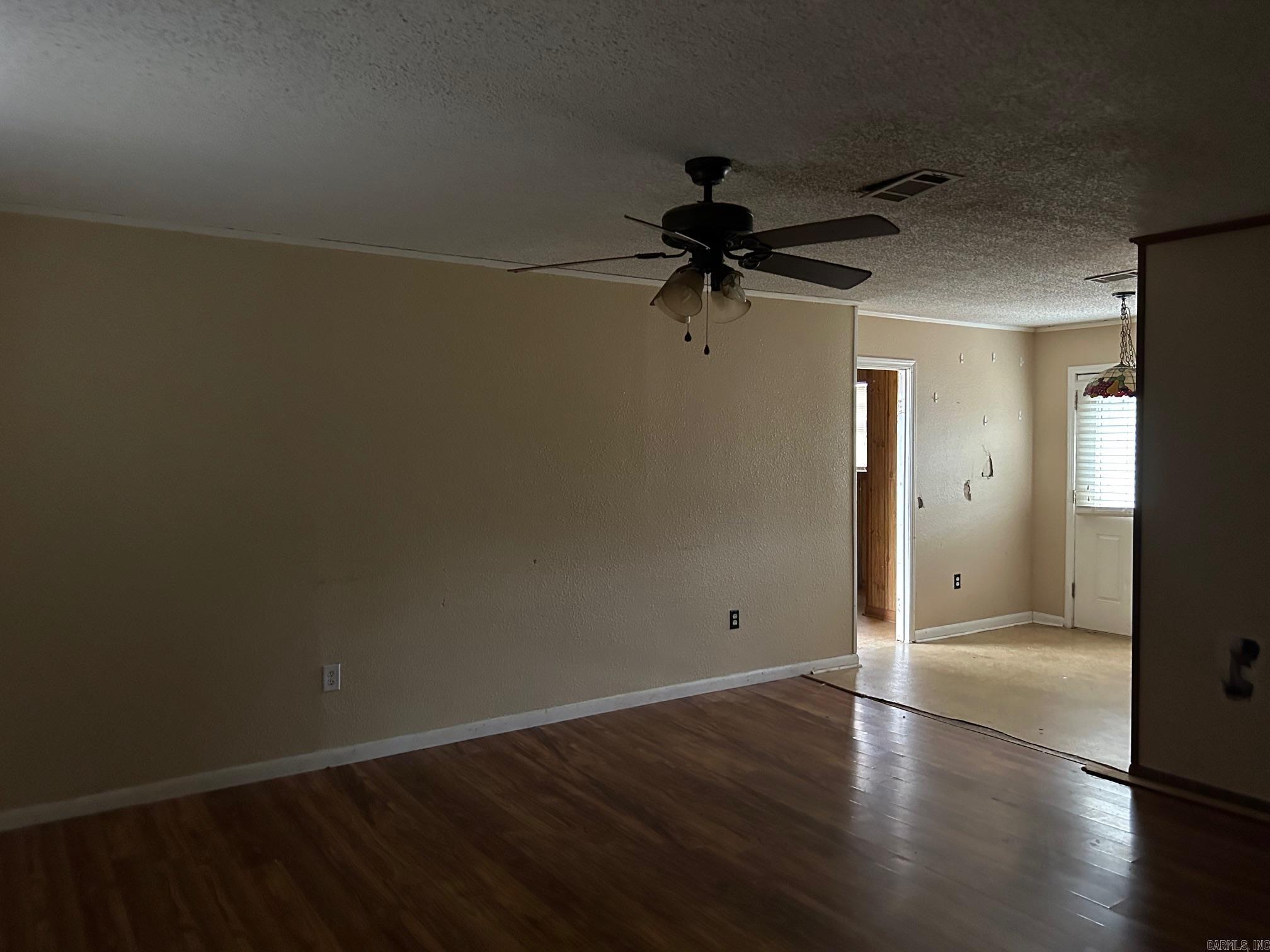 18  GARLAND SPRINGS  Mount Vernon, AR