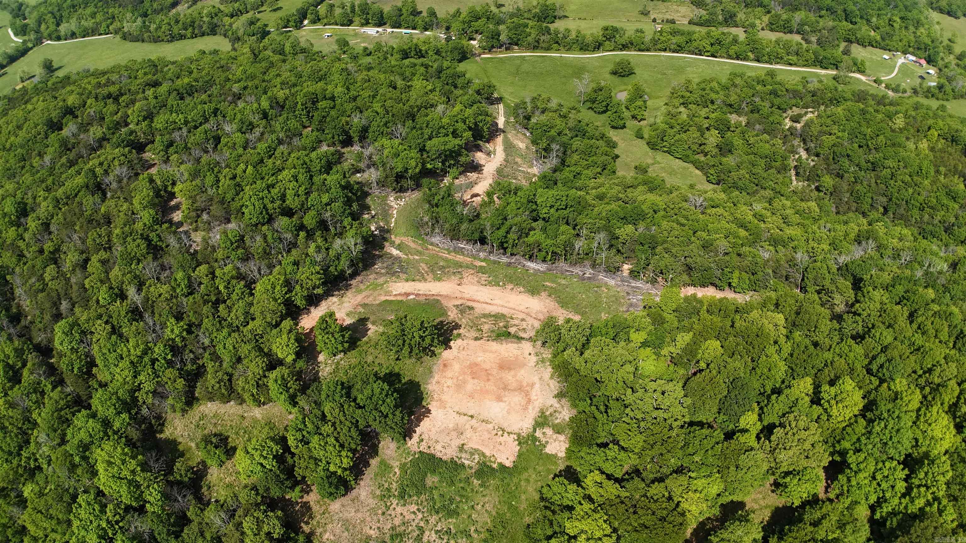 001-08869-000  MC 8118  Yellville, AR