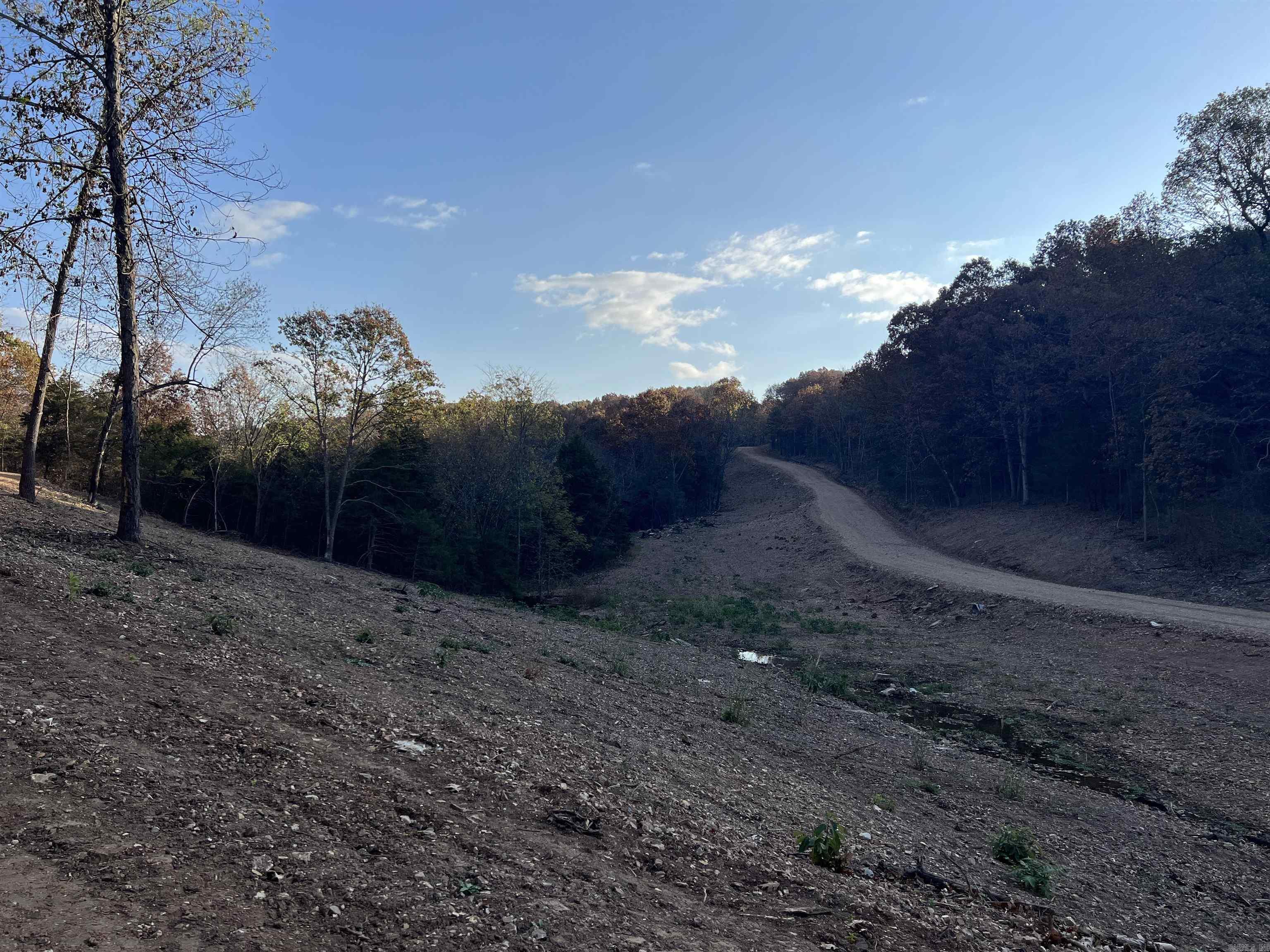 37.64 AC Dubuque  Omaha, AR