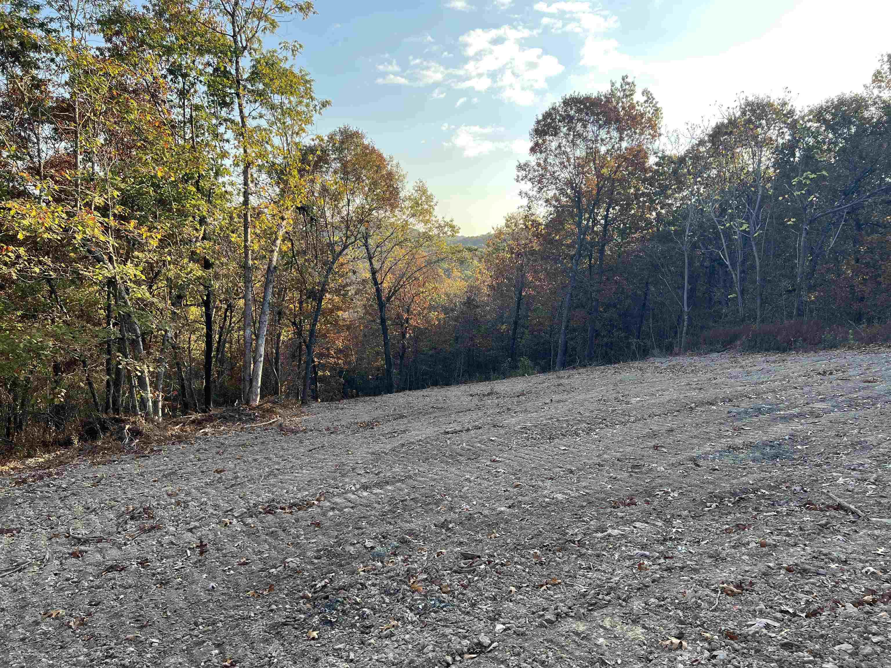 37.64 AC  Dubuque  Omaha, AR
