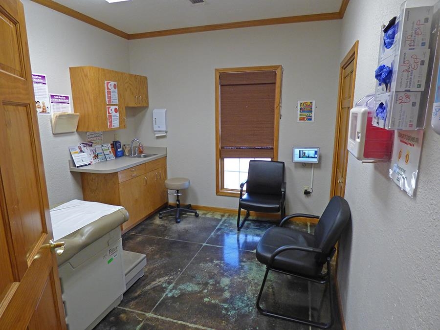 308 W Highway 62  Ash Flat, AR