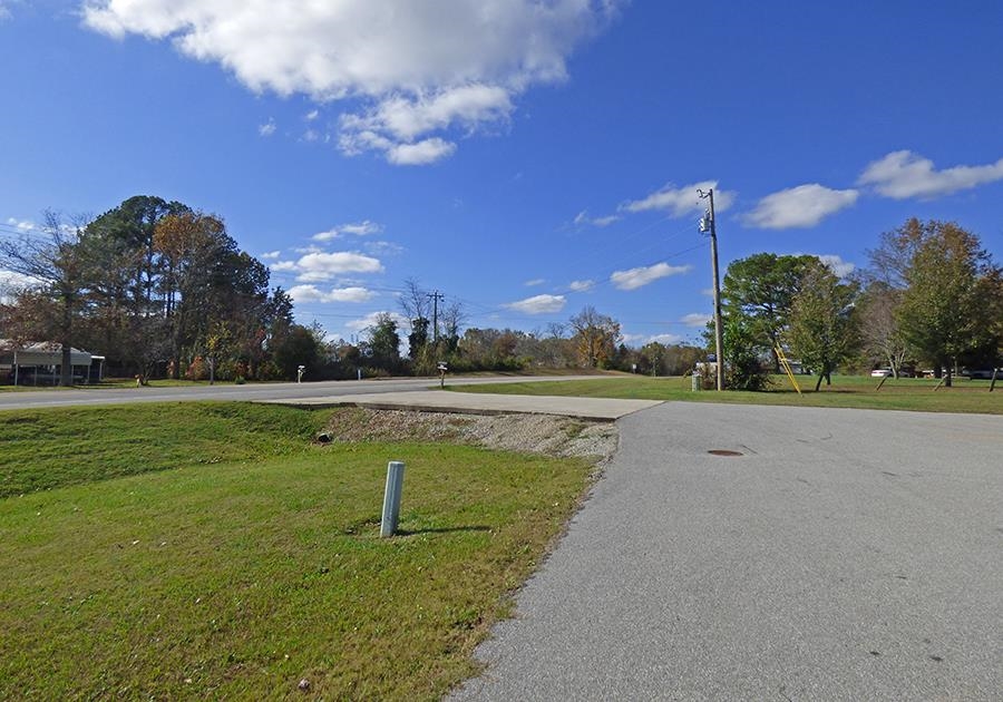 308 W Highway 62  Ash Flat, AR