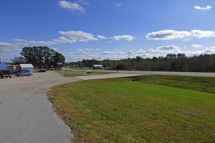 308 W Highway 62  Ash Flat, AR