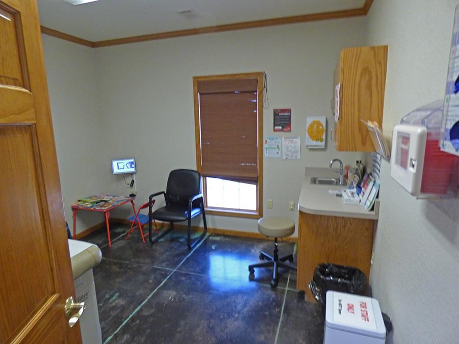 308 W Highway 62  Ash Flat, AR