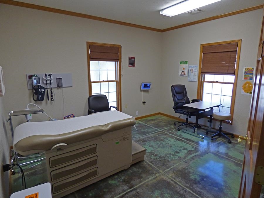 308 W Highway 62  Ash Flat, AR