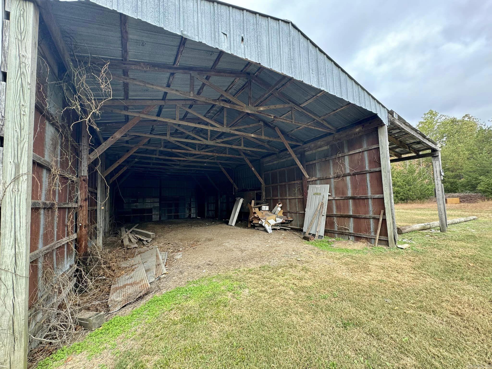 200  Floral Road  Concord, AR