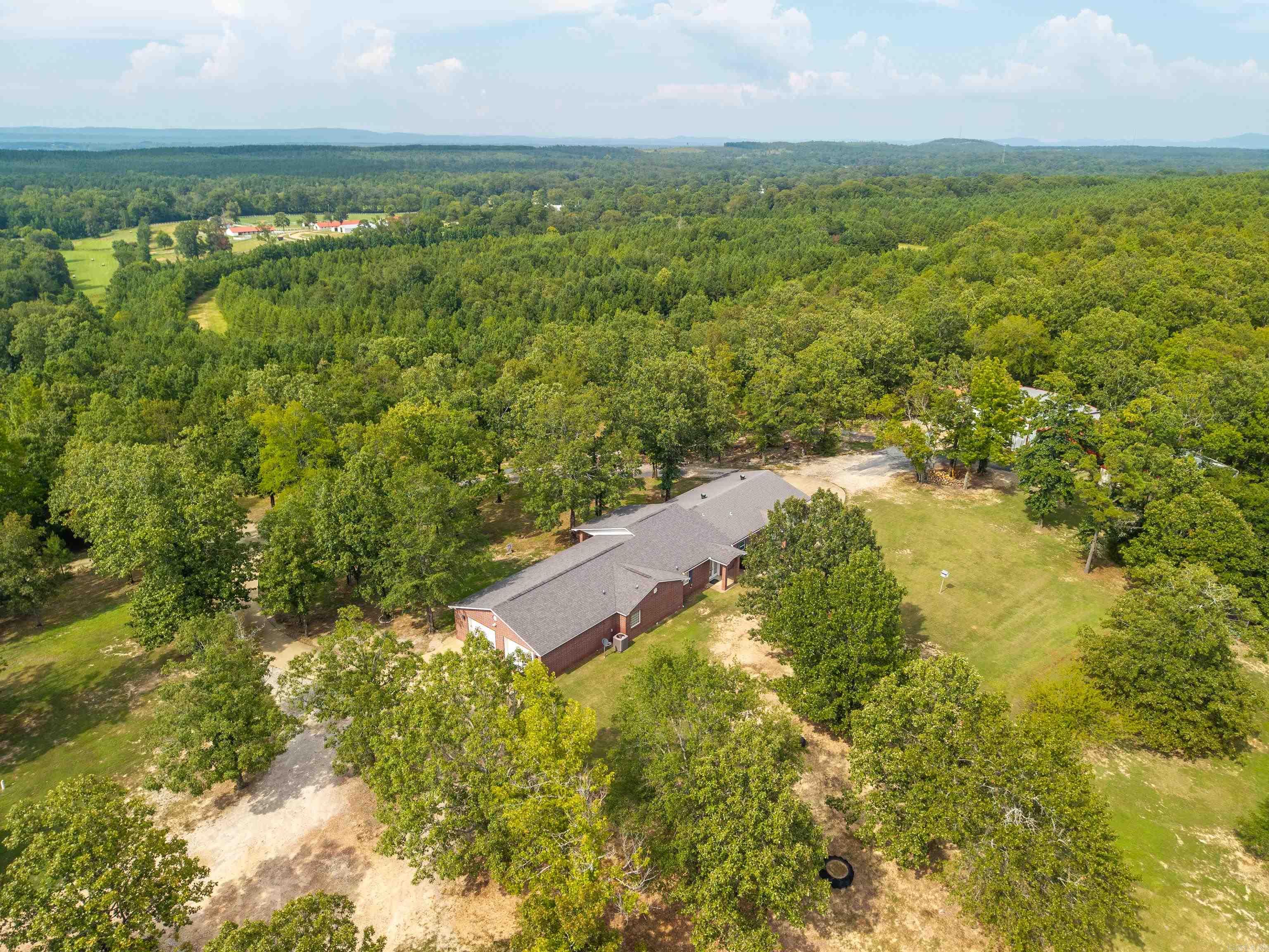 250 Peaceful Hills Lane Bonnerdale, AR 71933