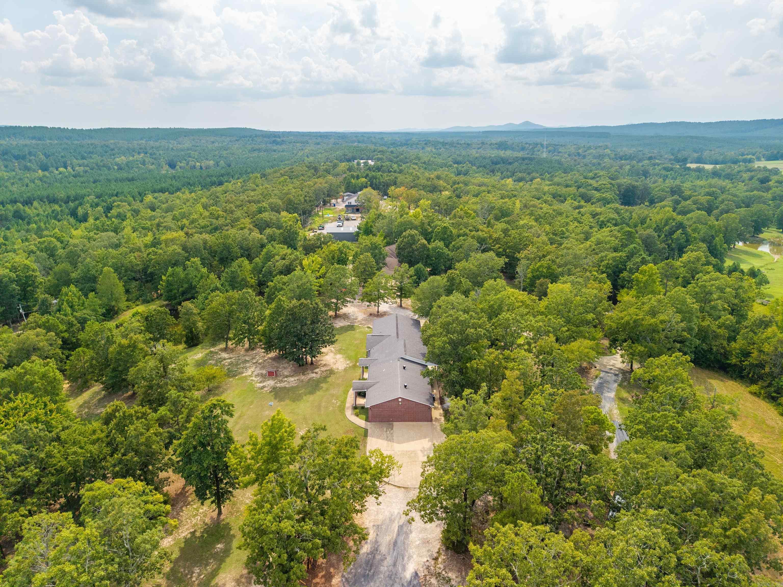 250 Peaceful Hills Lane Bonnerdale, AR 71933