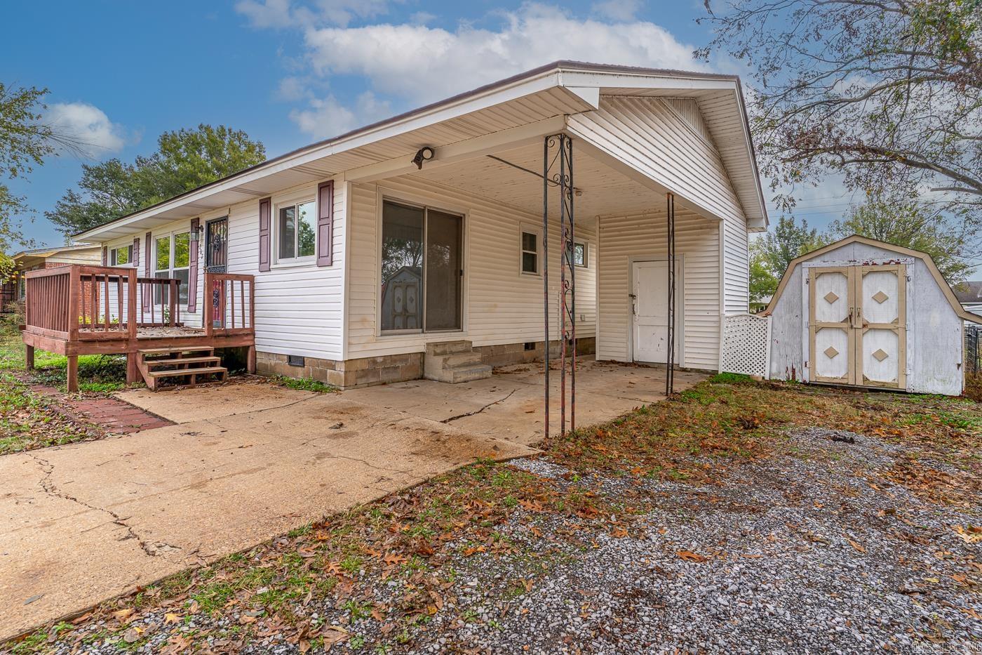 207  11th  Marked Tree, AR